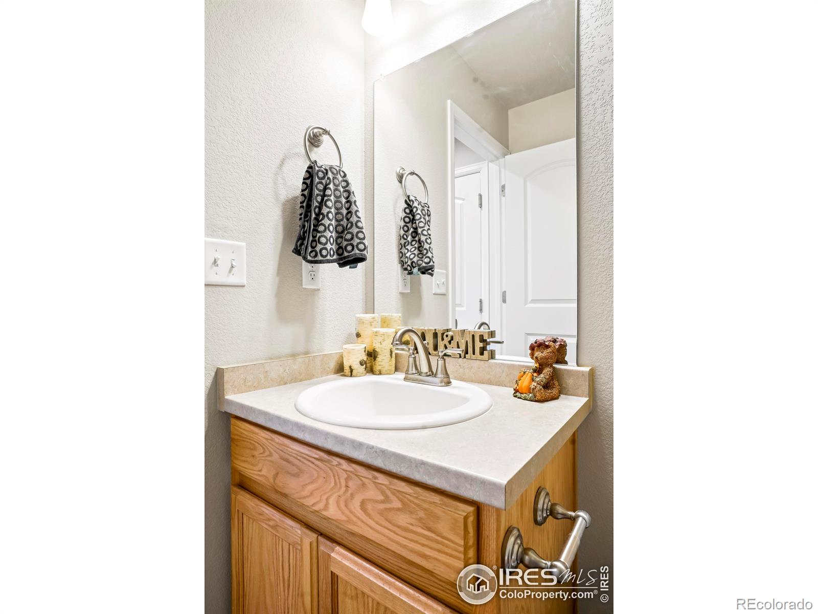 MLS Image #10 for 4259  moose street,johnstown, Colorado