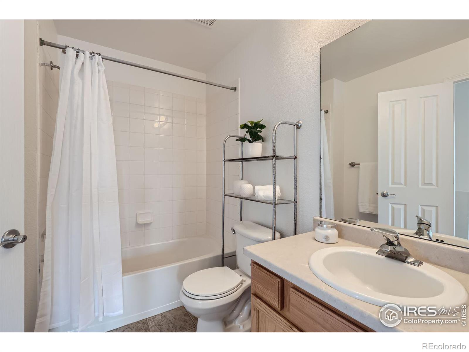 MLS Image #18 for 13900  lake song lane p3,broomfield, Colorado