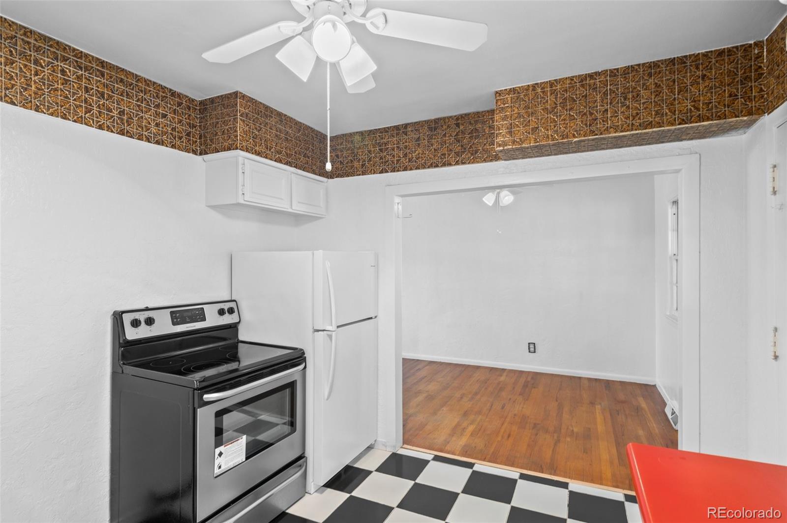 MLS Image #11 for 1565 s mabry way,denver, Colorado