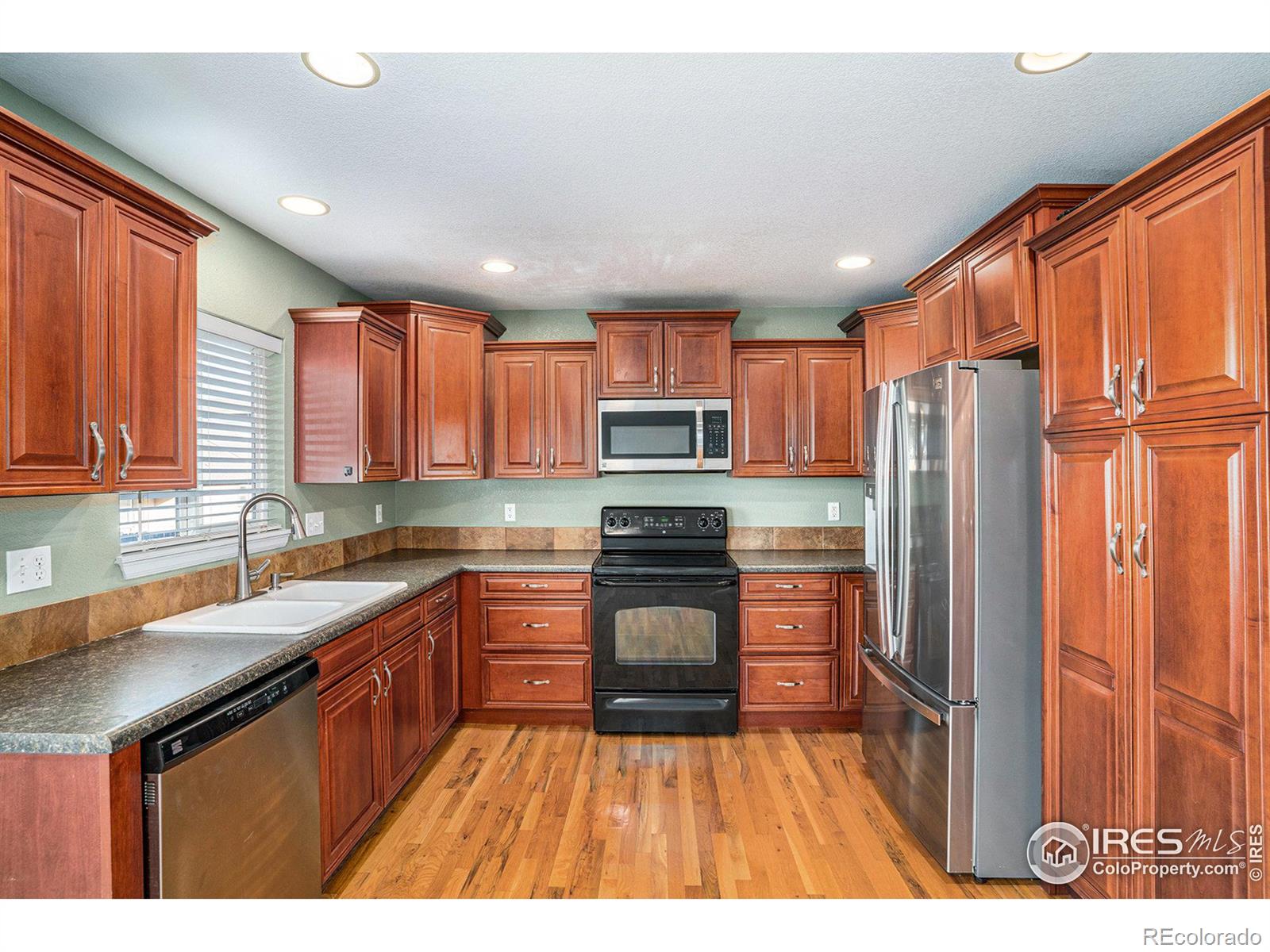 MLS Image #6 for 484  expedition lane,johnstown, Colorado