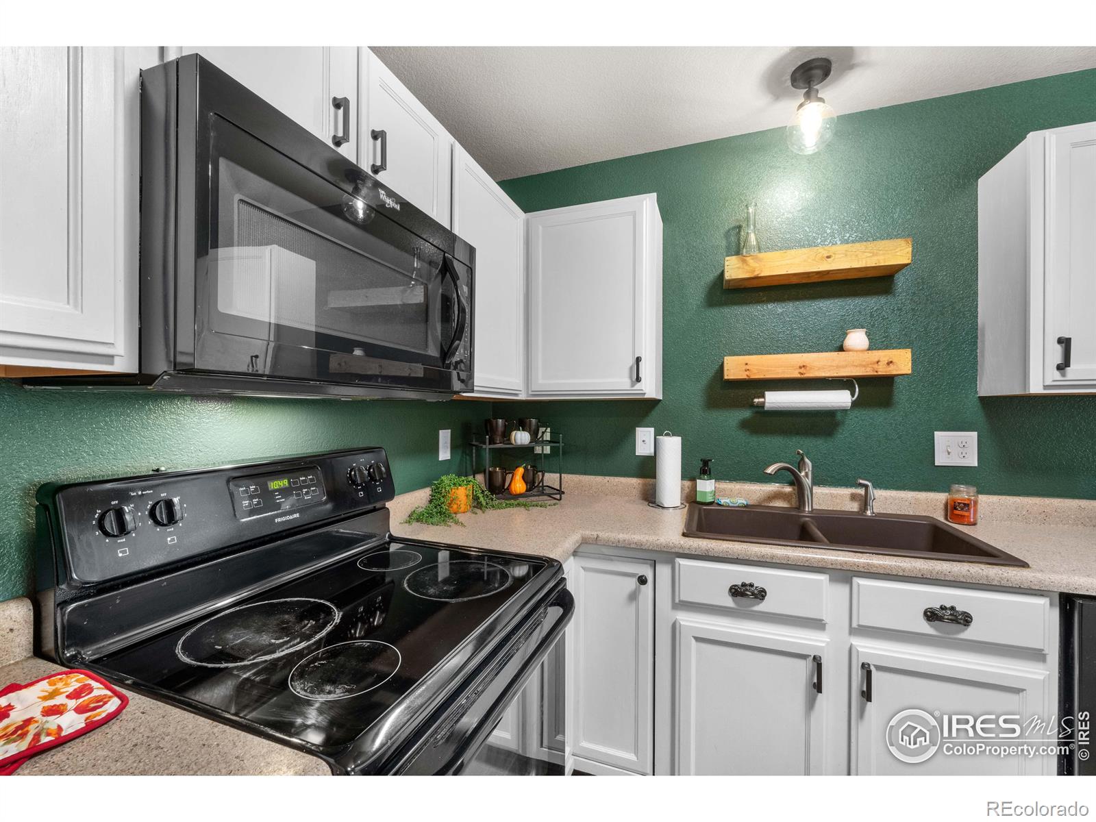 MLS Image #14 for 1601  great western drive,longmont, Colorado