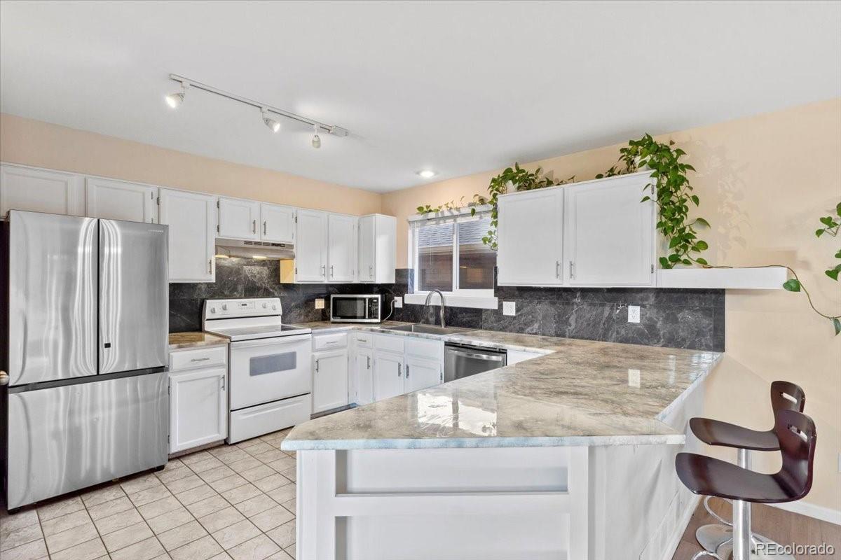 MLS Image #7 for 4200 s mobile circle c,aurora, Colorado