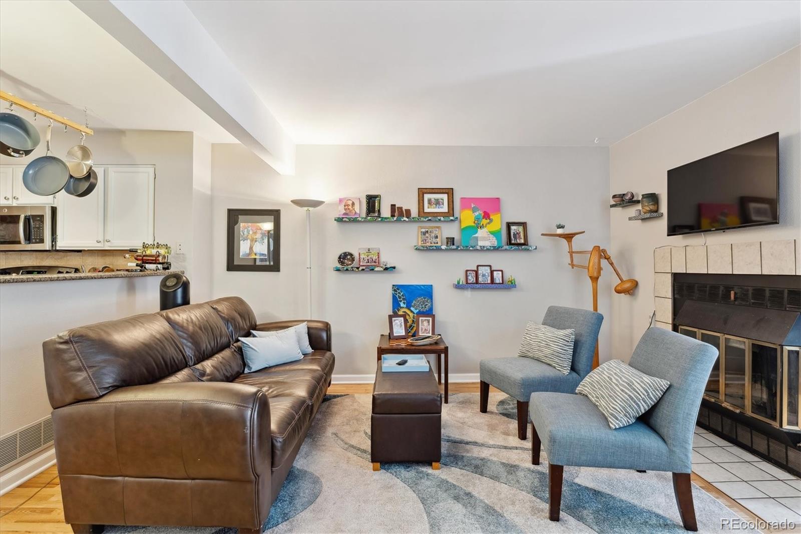 MLS Image #4 for 4824 e kentucky avenue d,denver, Colorado