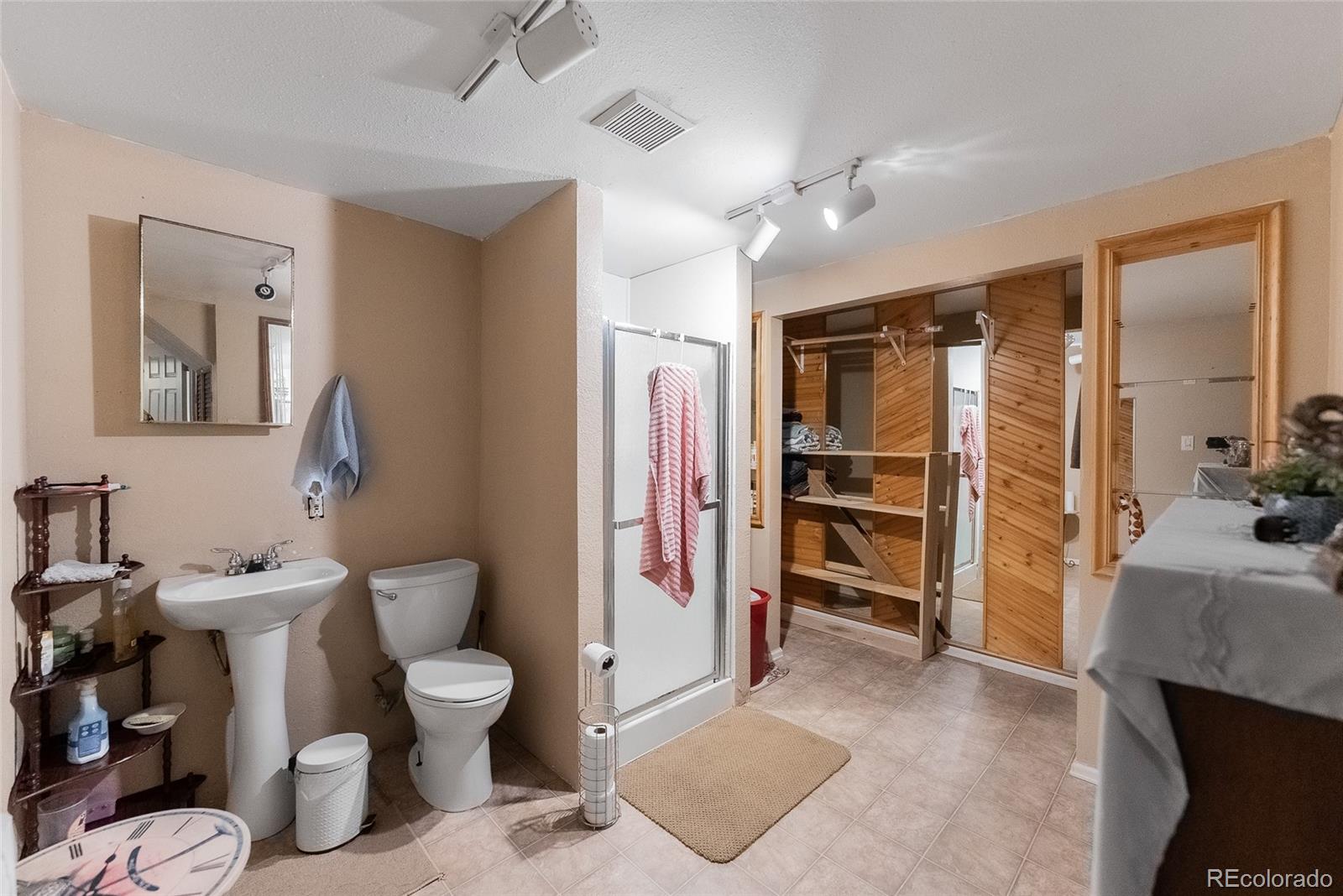 MLS Image #21 for 4600  granby way,denver, Colorado