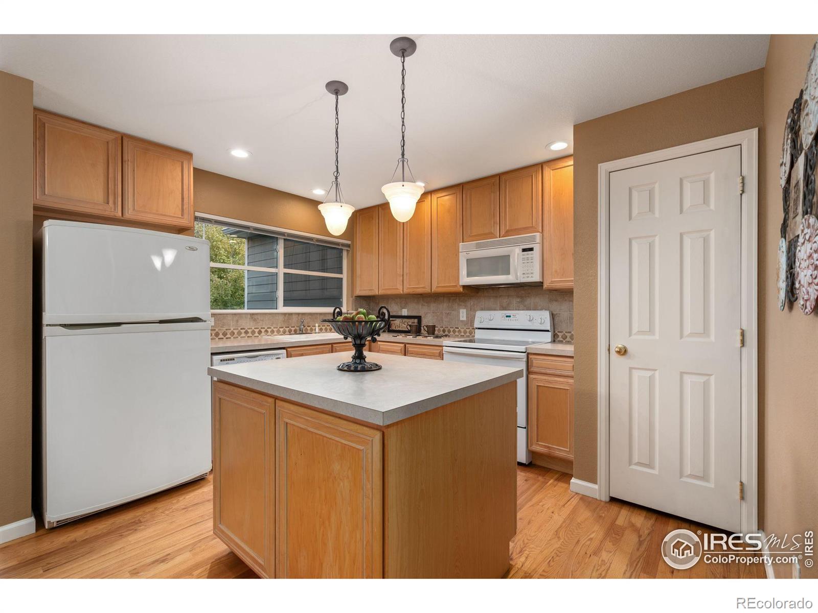 MLS Image #11 for 4033  temple gulch circle,loveland, Colorado