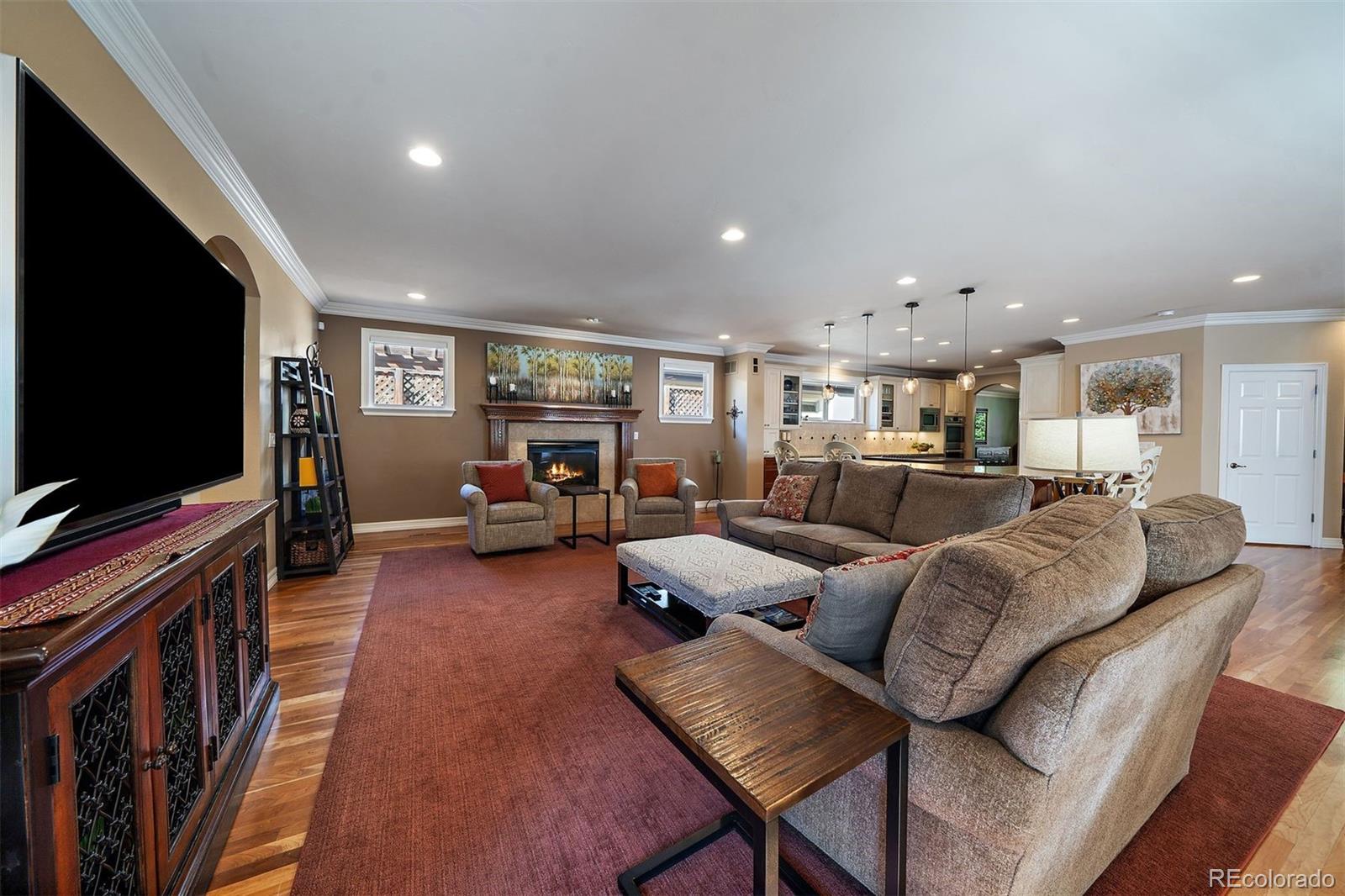 MLS Image #18 for 2575 s milwaukee street,denver, Colorado