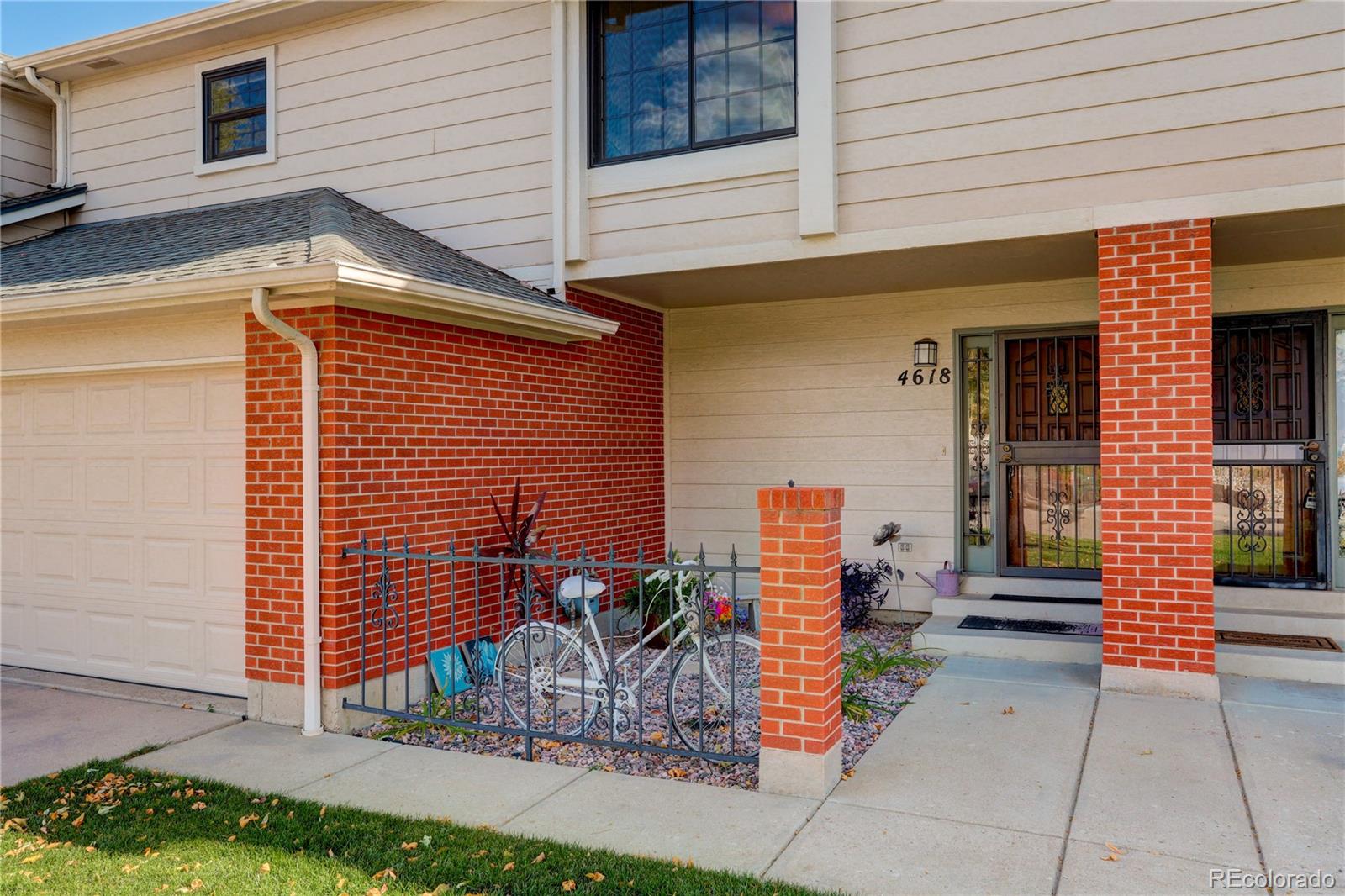 MLS Image #2 for 4618 s newton street,denver, Colorado