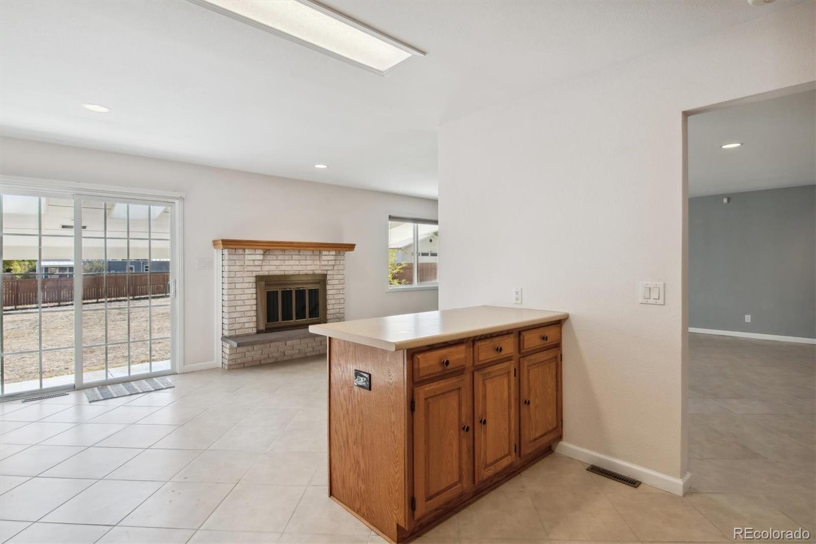 MLS Image #14 for 10050 w center avenue,lakewood, Colorado