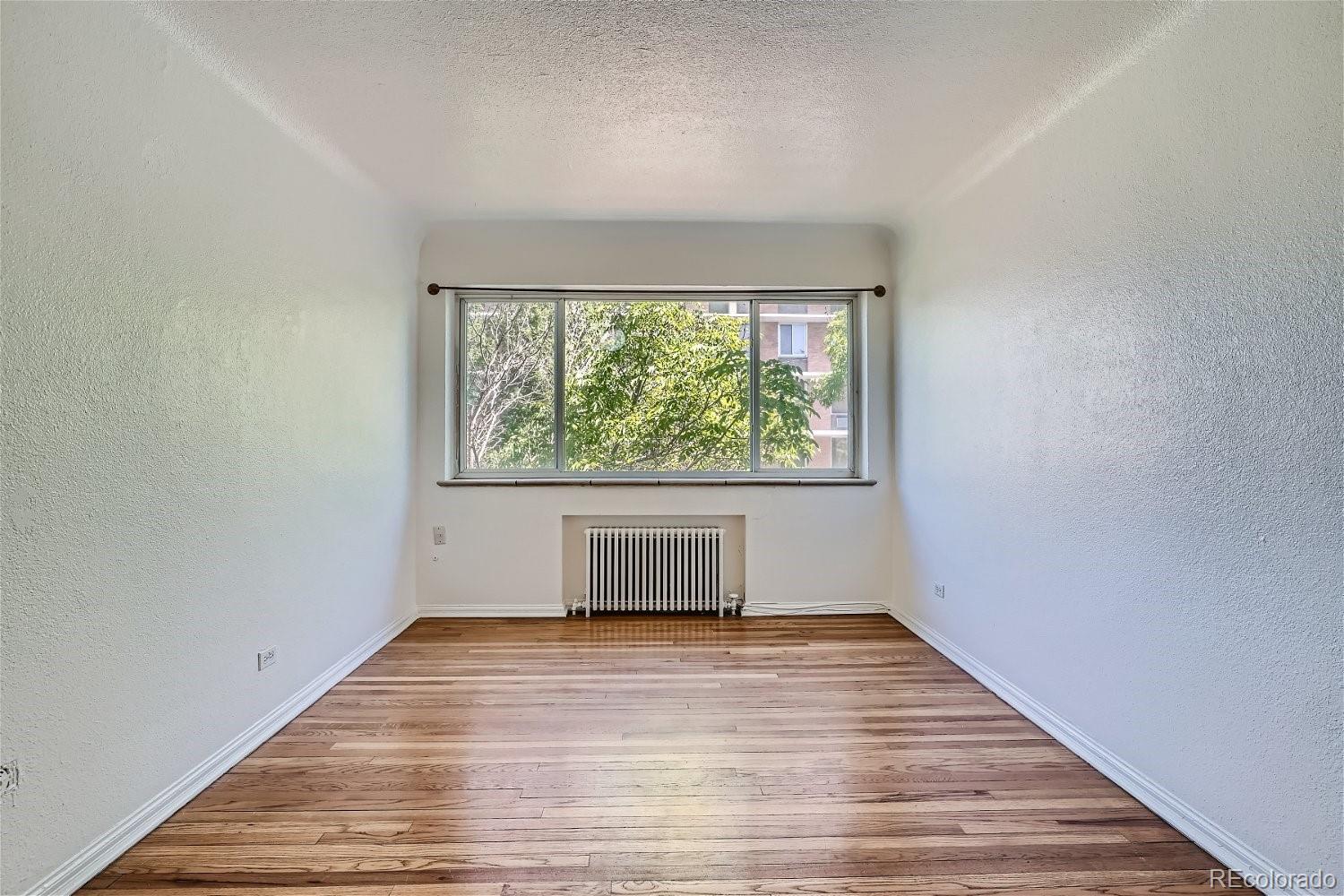 MLS Image #2 for 85 n grant street 22,denver, Colorado