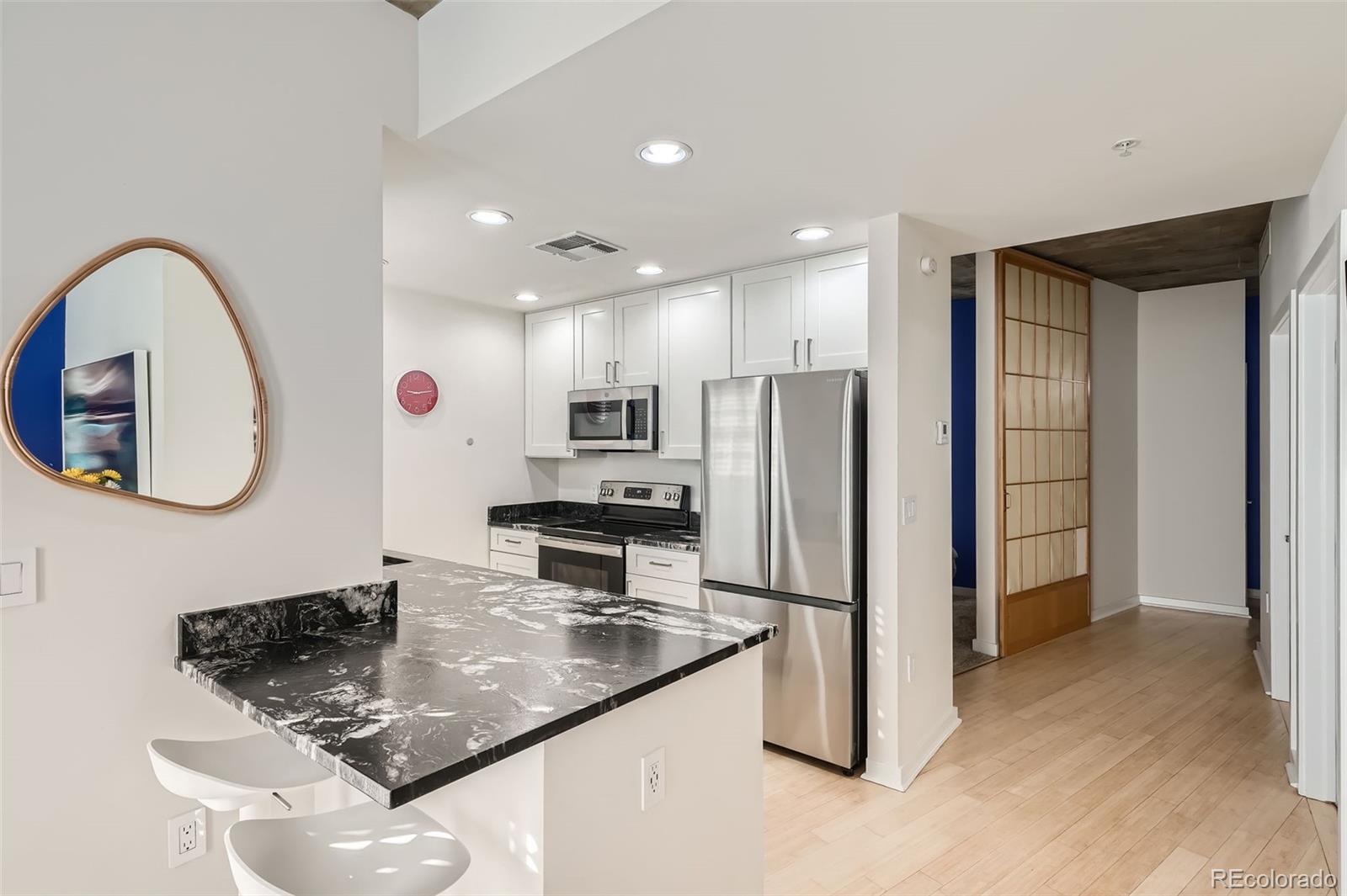 MLS Image #10 for 275 s harrison street 302,denver, Colorado