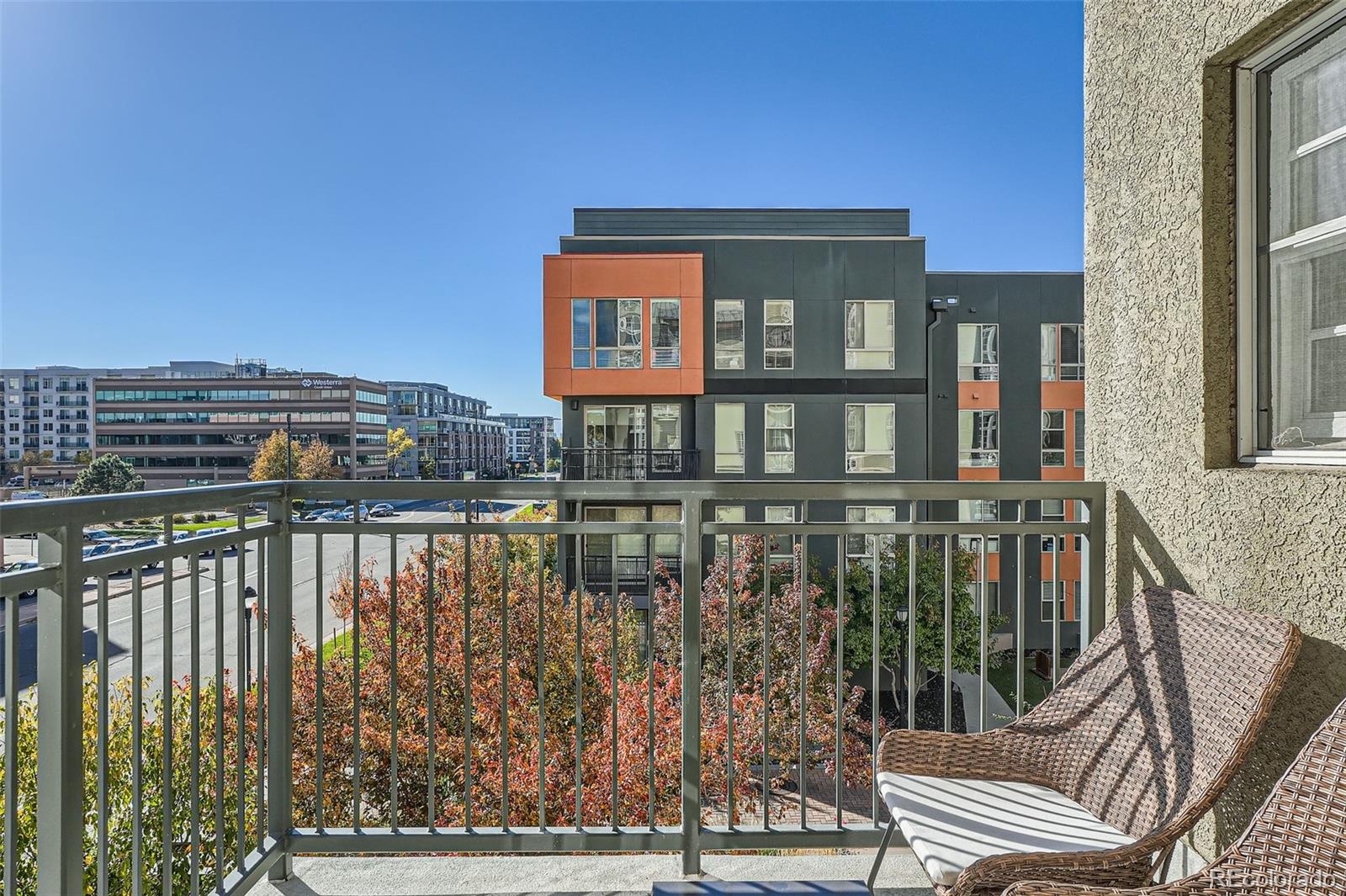 MLS Image #23 for 275 s harrison street 302,denver, Colorado