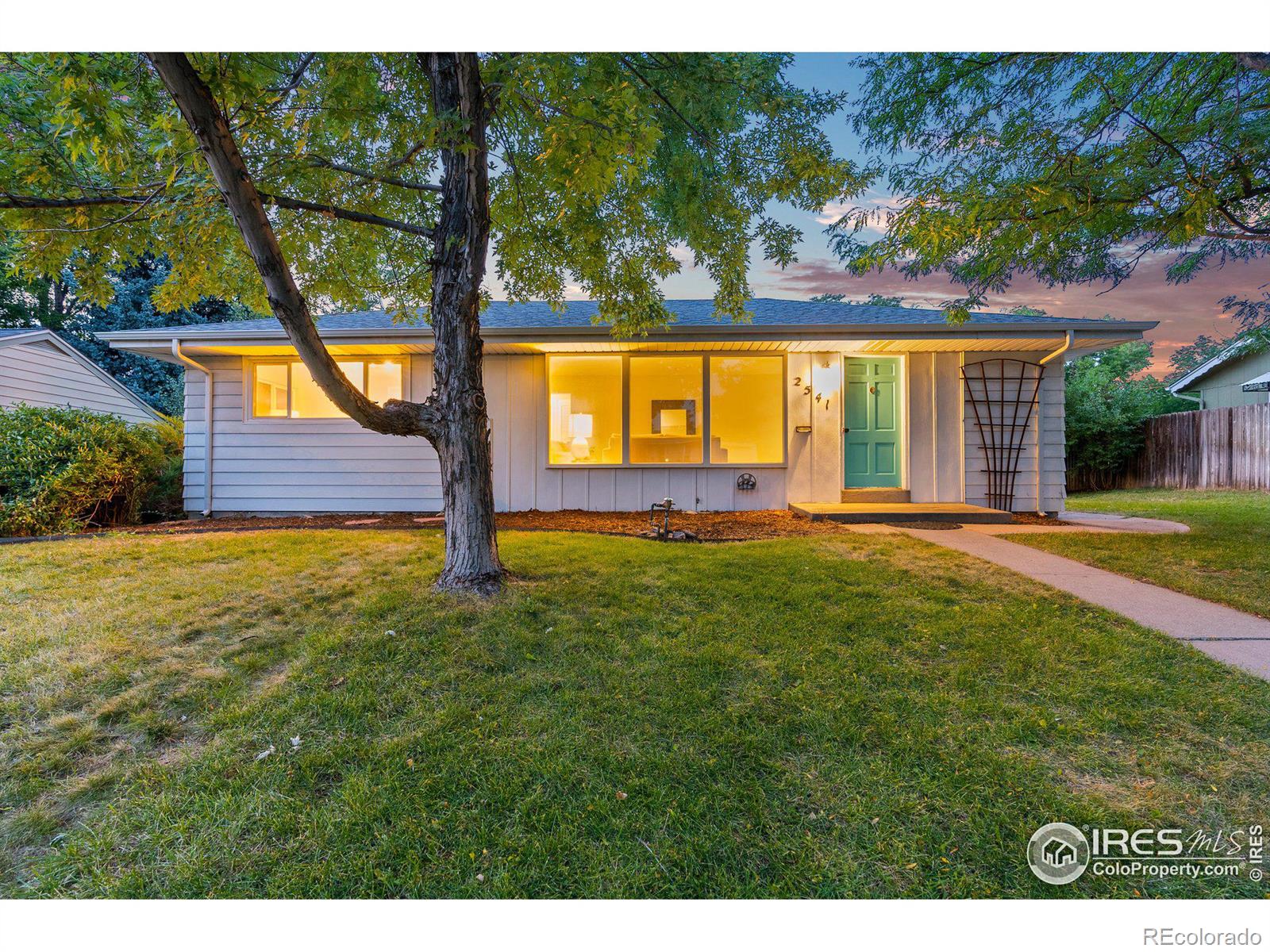 MLS Image #2 for 2541 s clermont street,denver, Colorado