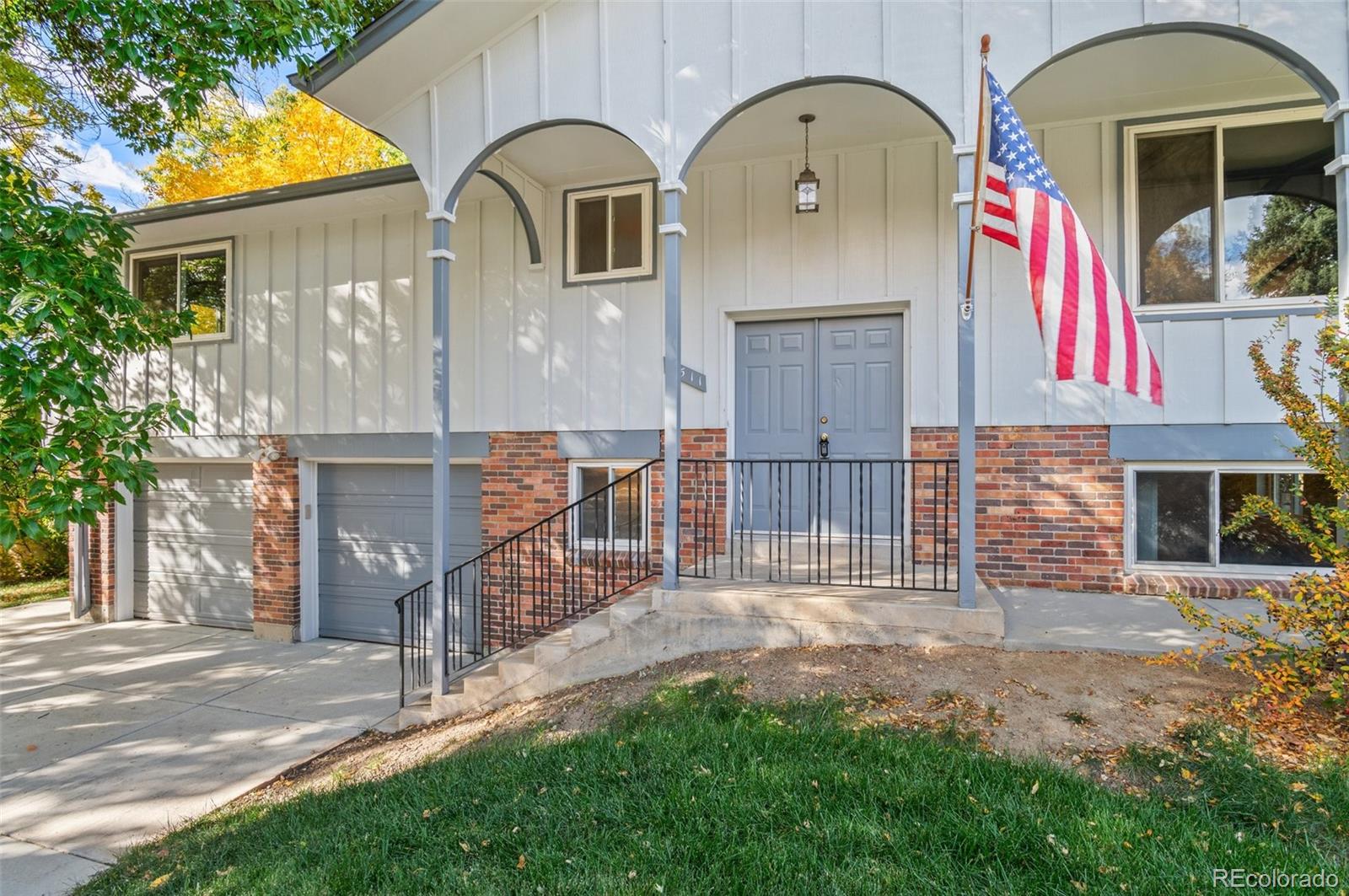 MLS Image #2 for 2511 s balsam way,lakewood, Colorado