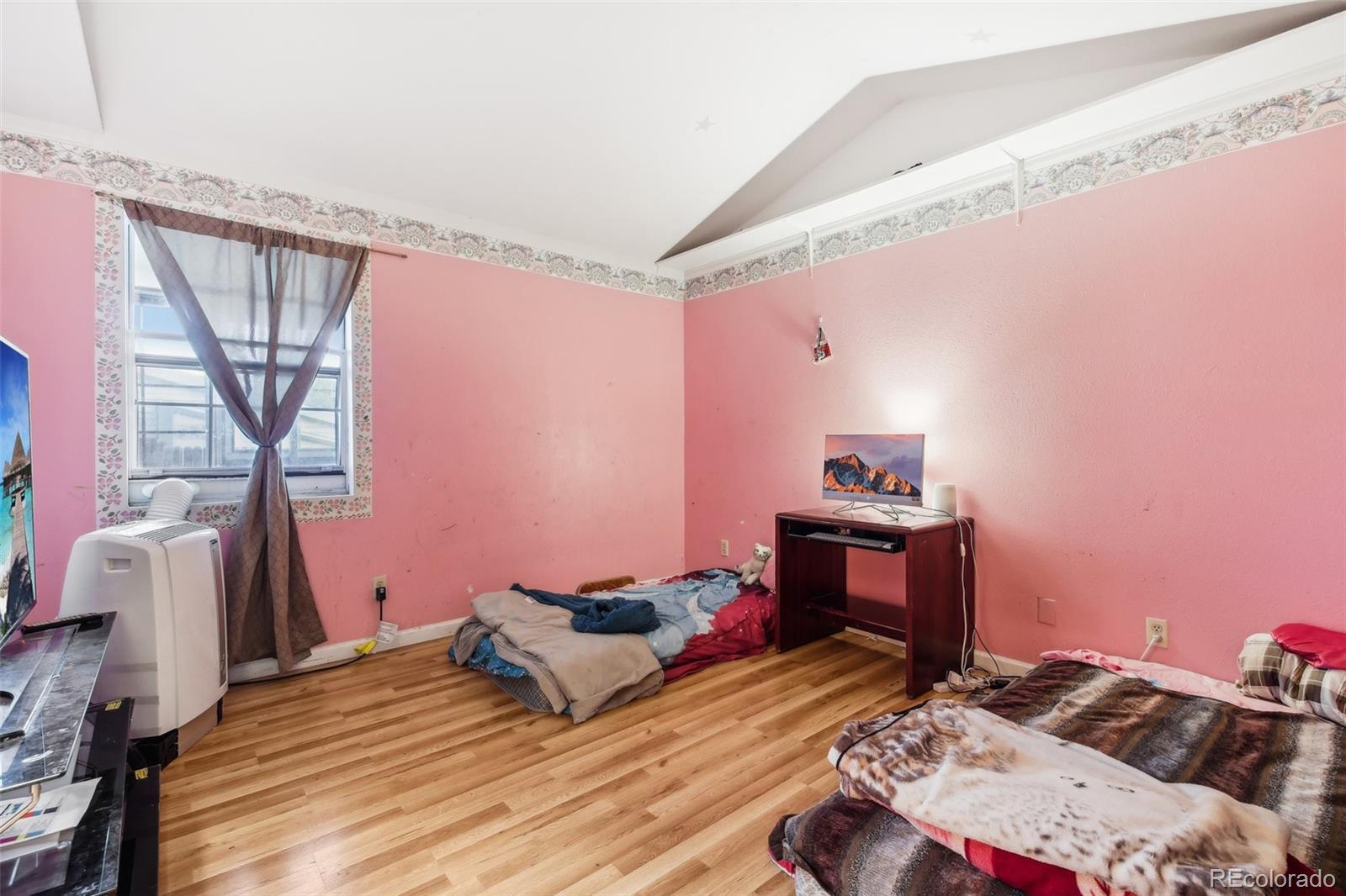 MLS Image #12 for 1340  xanthia street,denver, Colorado