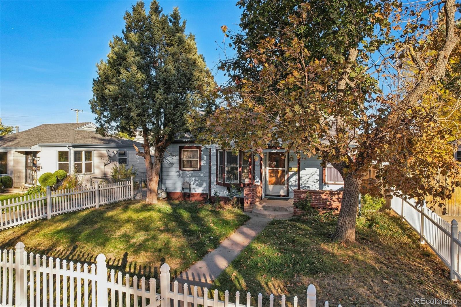 MLS Image #3 for 1340  xanthia street,denver, Colorado