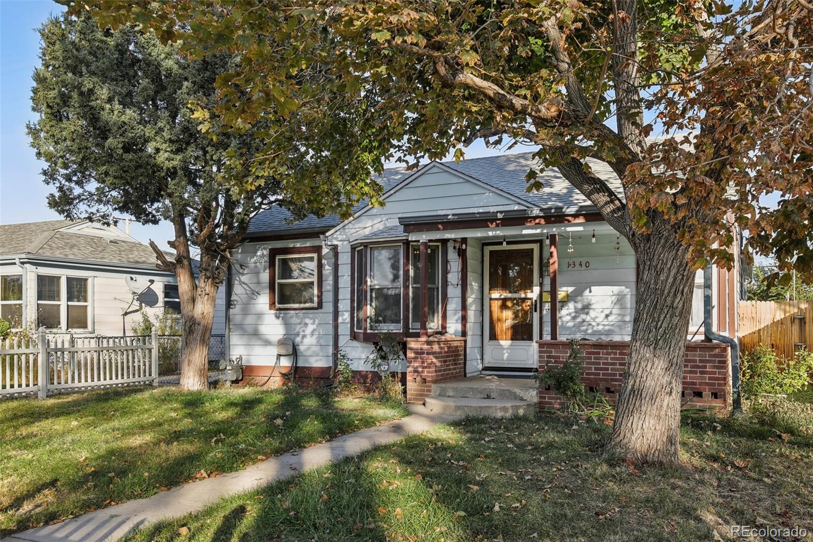 MLS Image #4 for 1340  xanthia street,denver, Colorado