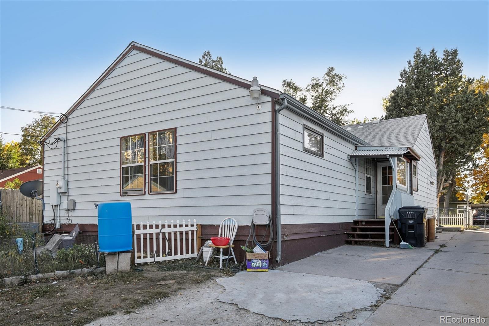 MLS Image #5 for 1340  xanthia street,denver, Colorado