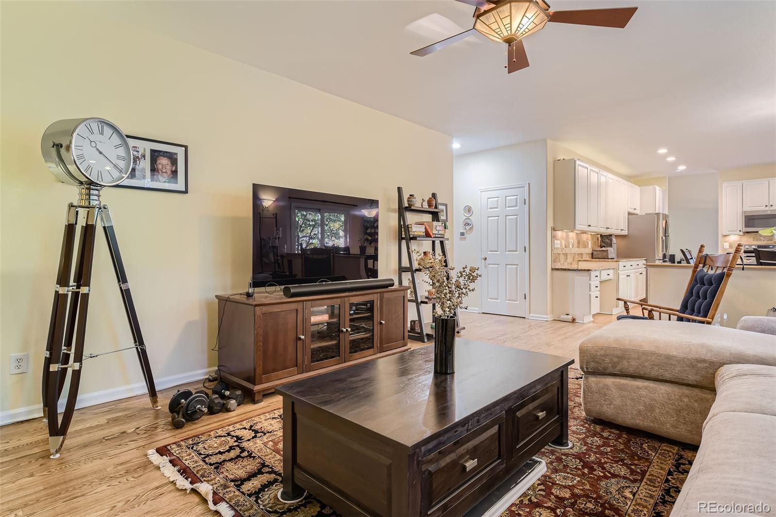 MLS Image #12 for 7222 s acoma street,littleton, Colorado