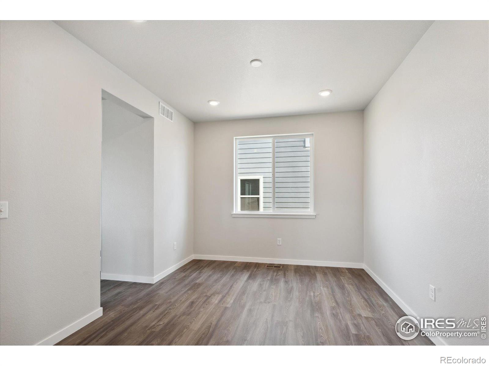 MLS Image #4 for 918  hummocky way,windsor, Colorado