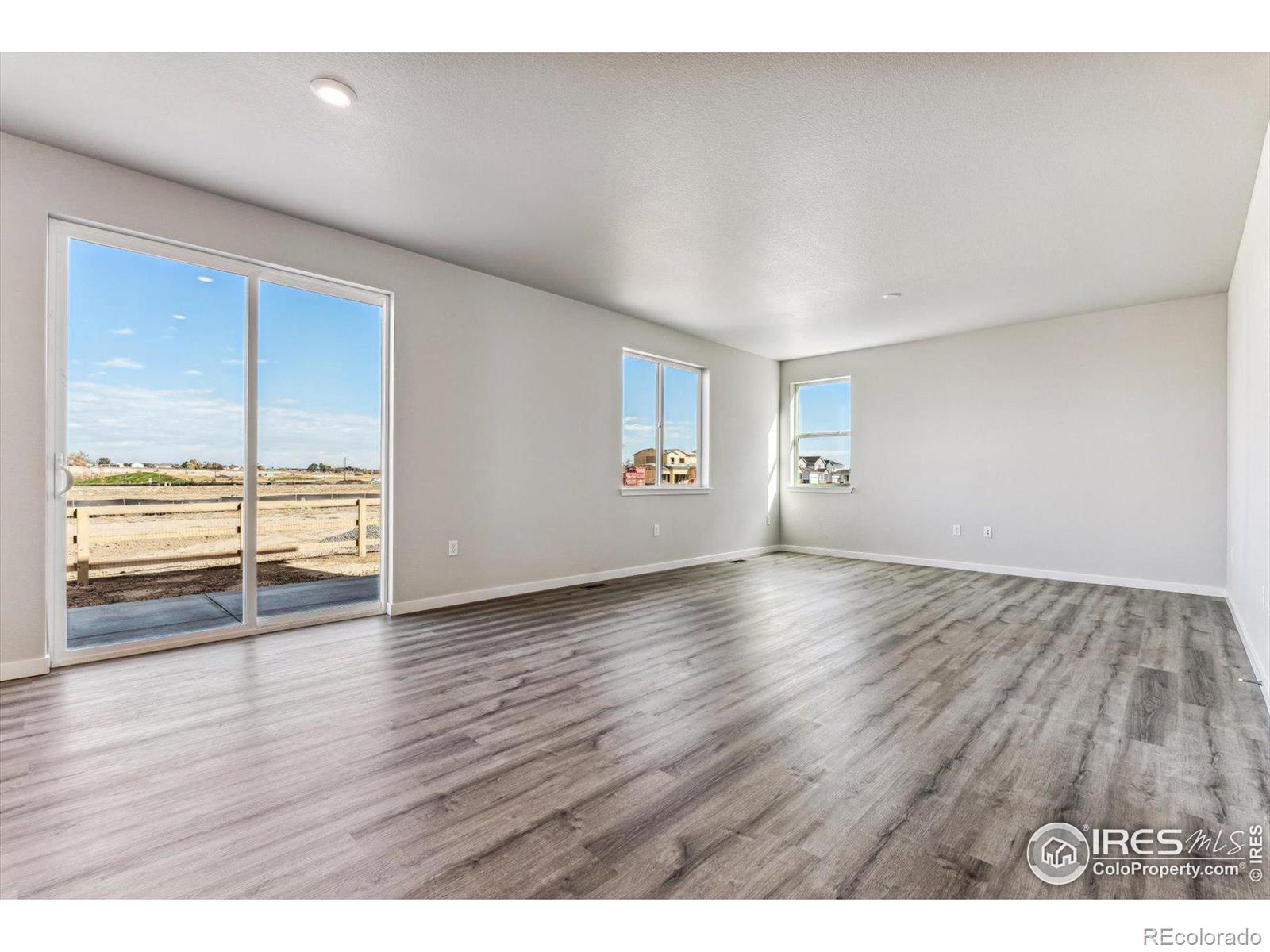 MLS Image #4 for 880  hummocky way,windsor, Colorado