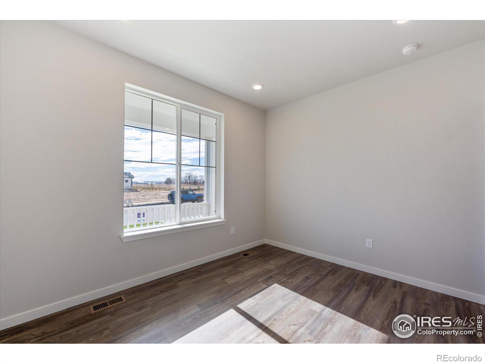 MLS Image #6 for 902  hummocky way,windsor, Colorado