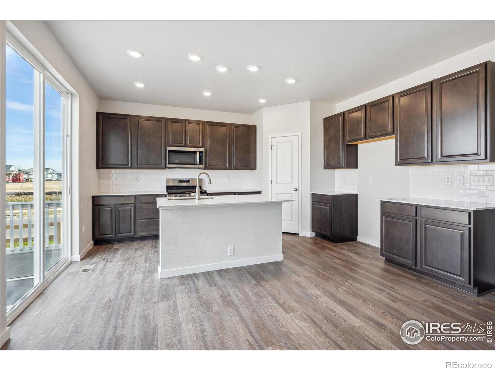 MLS Image #8 for 902  hummocky way,windsor, Colorado