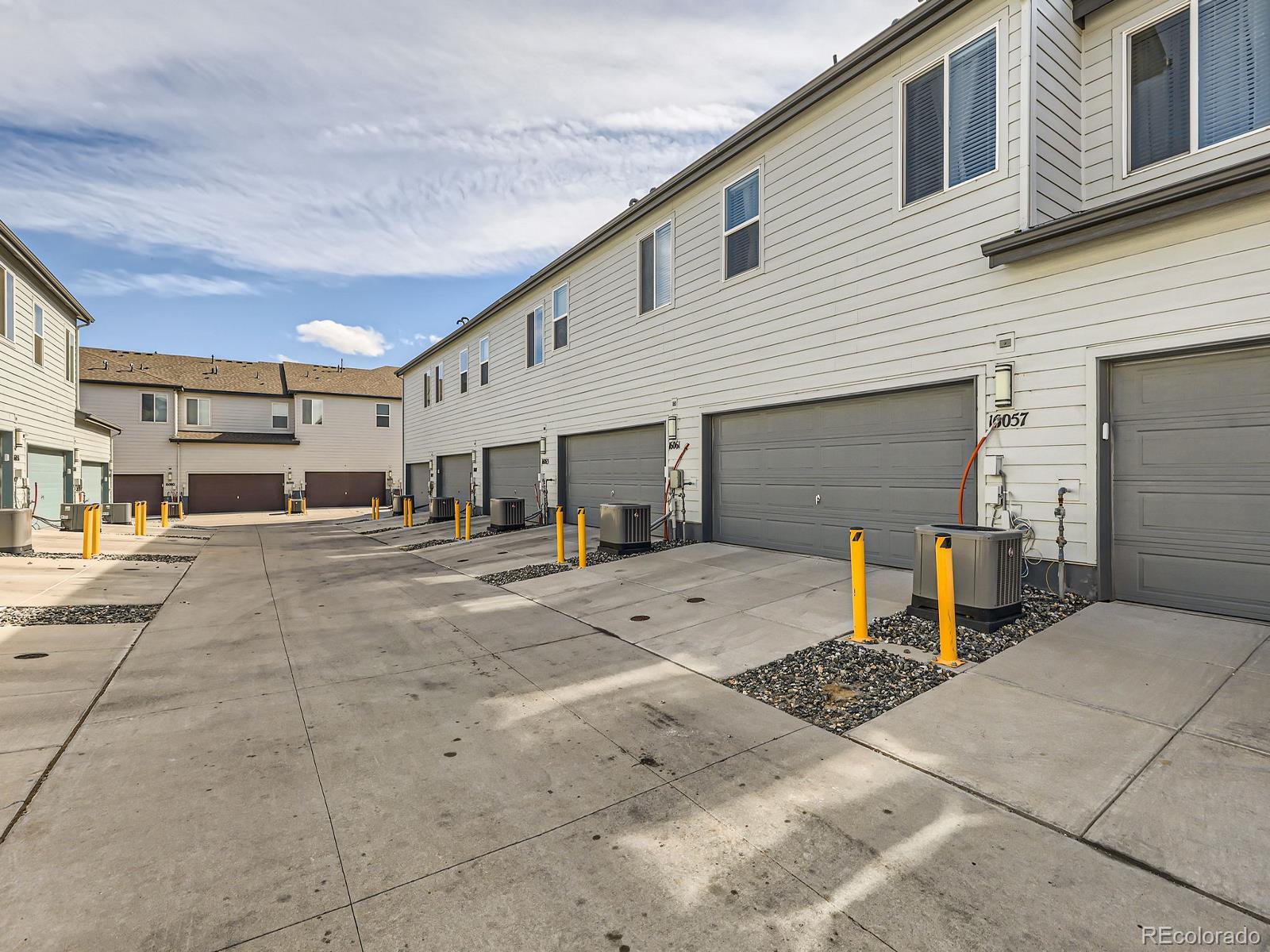 MLS Image #25 for 16057 e 47th place,denver, Colorado