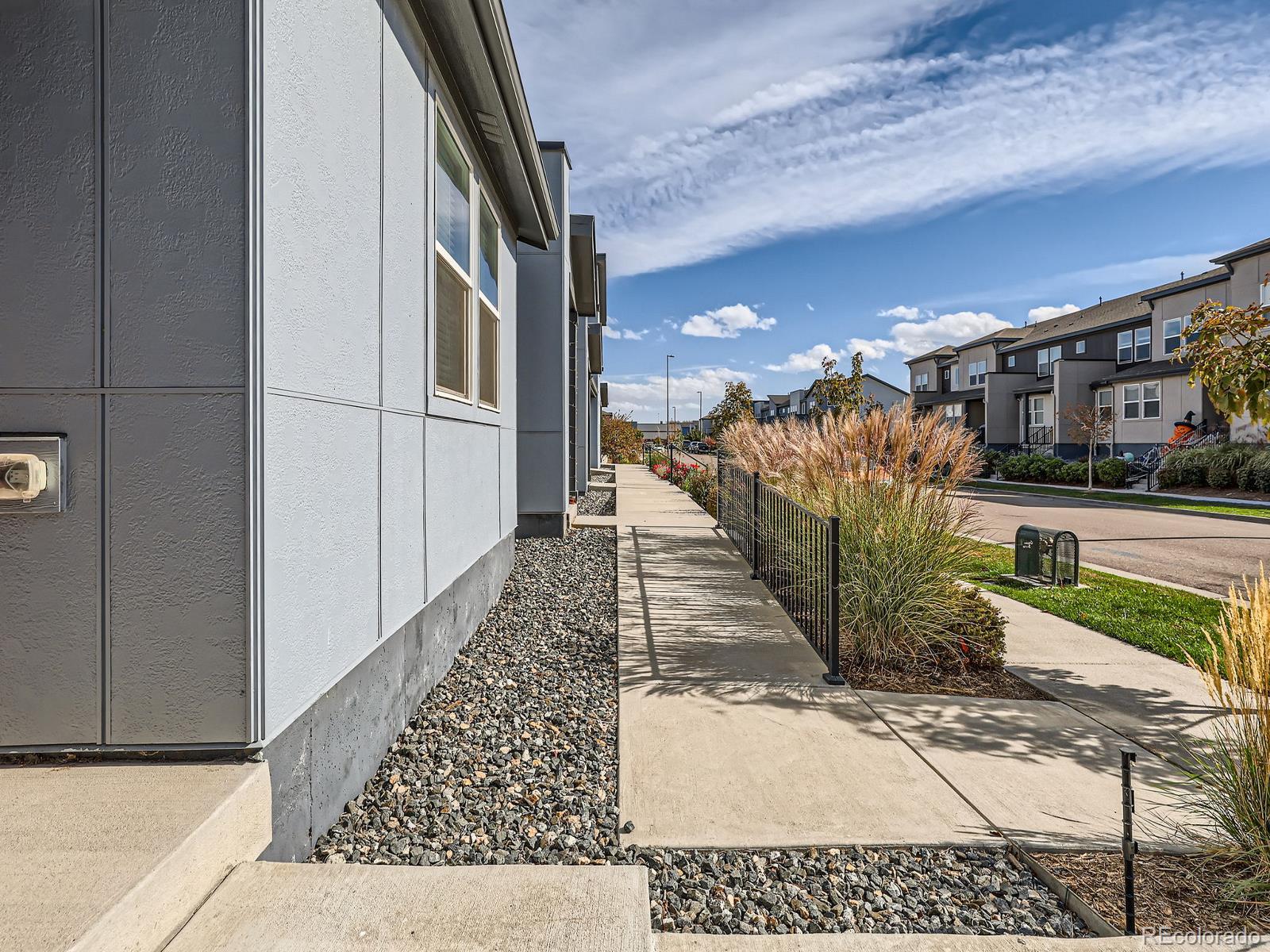 MLS Image #4 for 16057 e 47th place,denver, Colorado