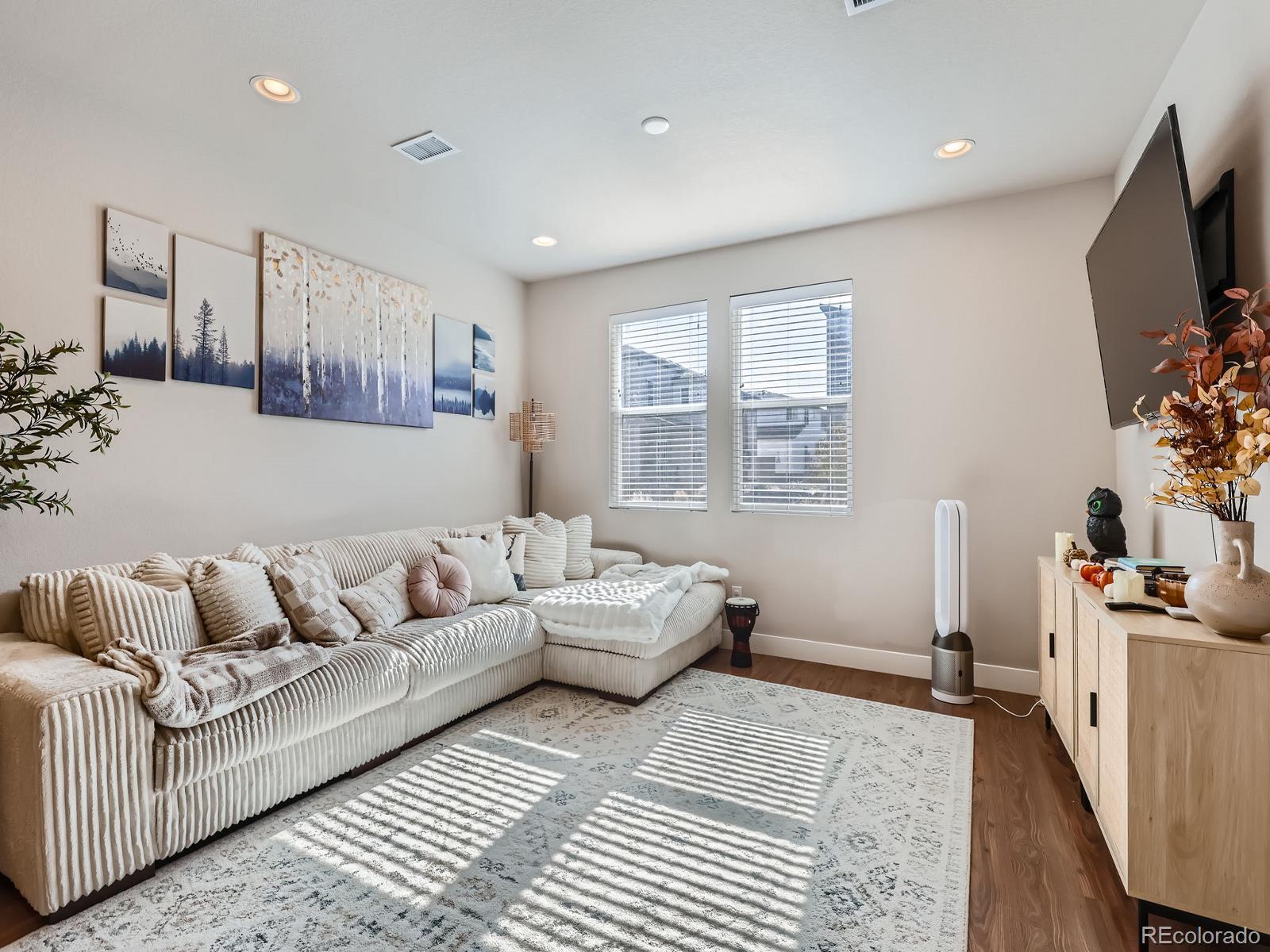 MLS Image #5 for 16057 e 47th place,denver, Colorado