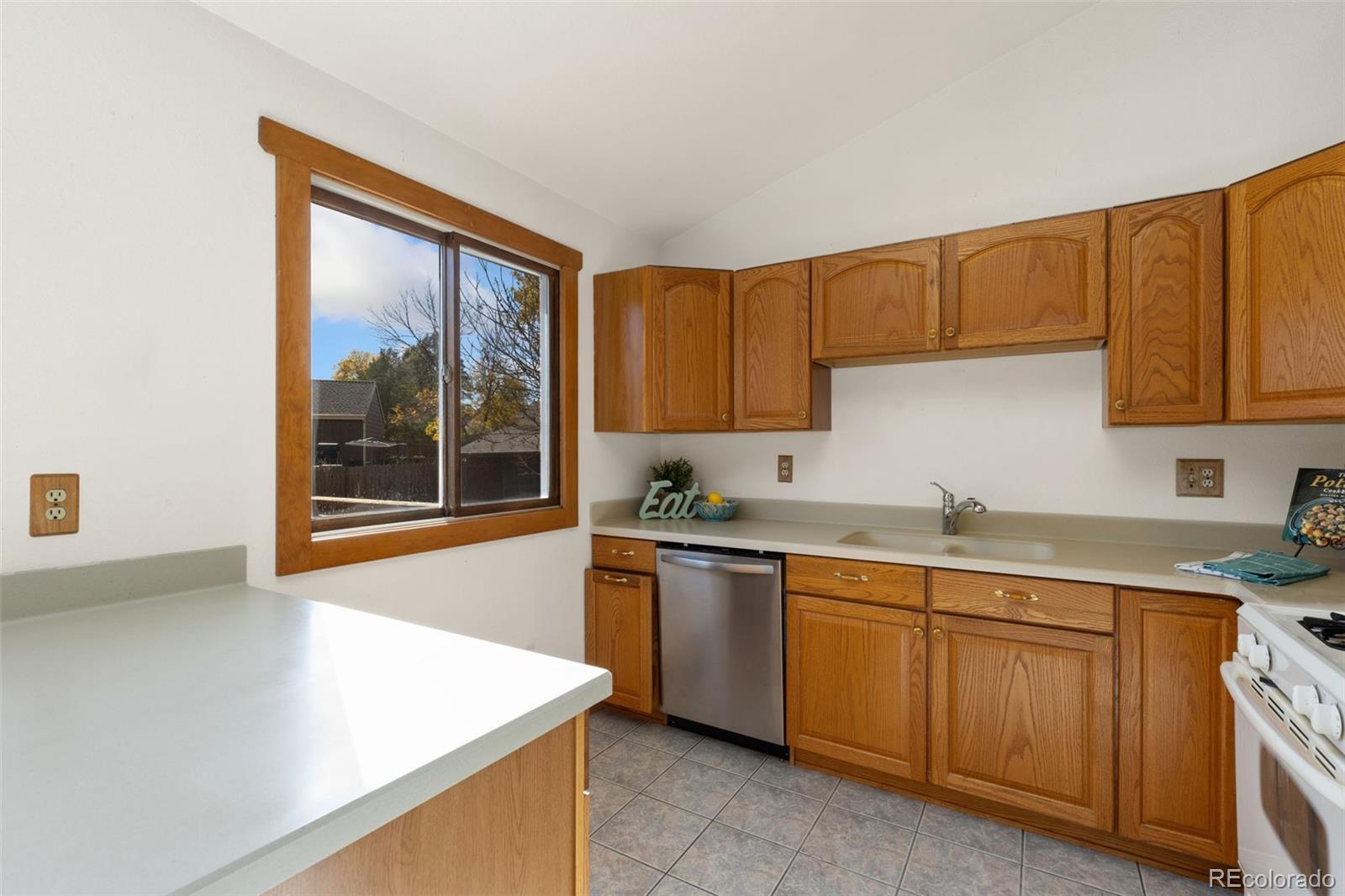 MLS Image #5 for 1613  flemming drive,longmont, Colorado