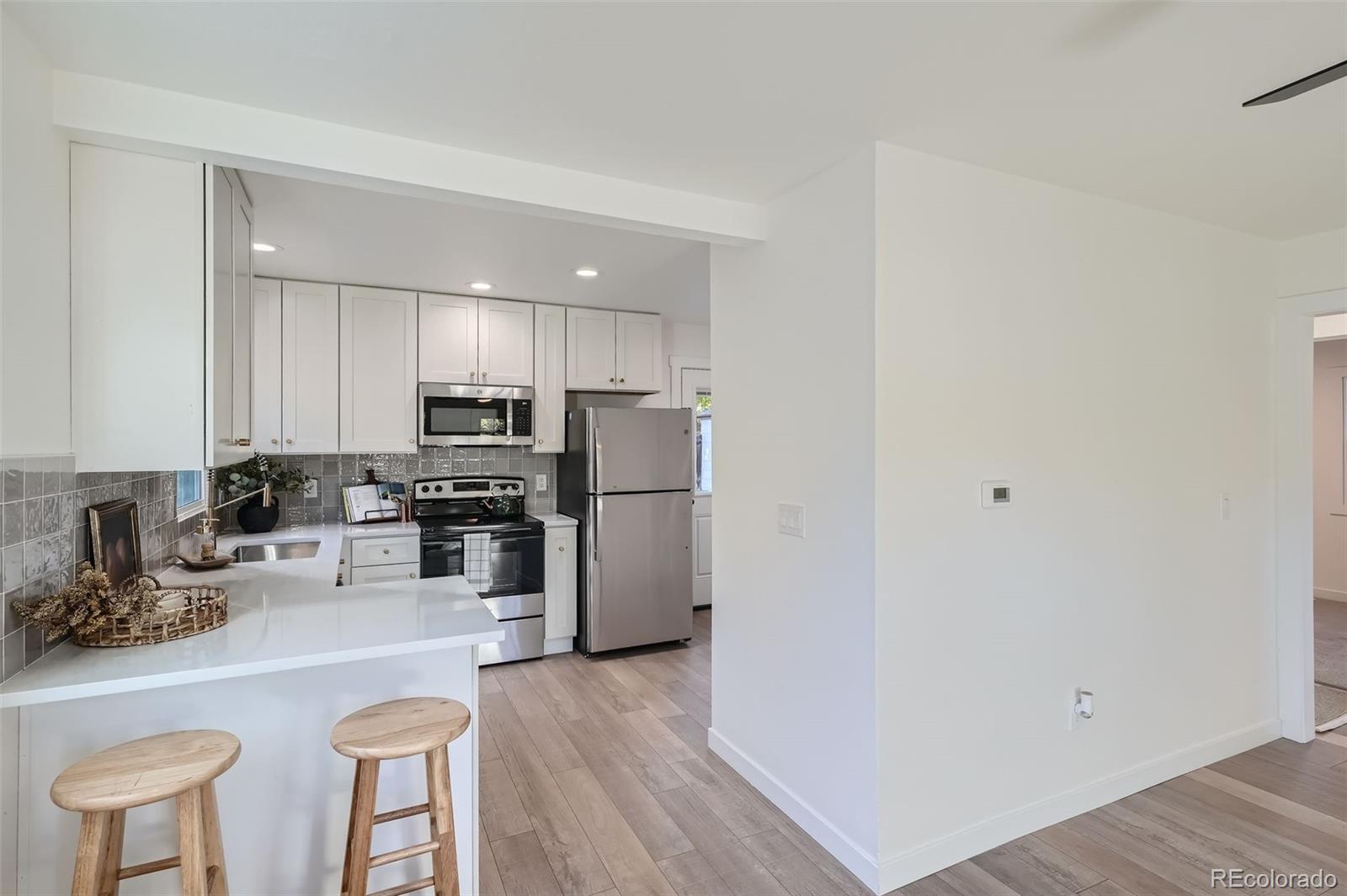 MLS Image #11 for 2051 s king street,denver, Colorado