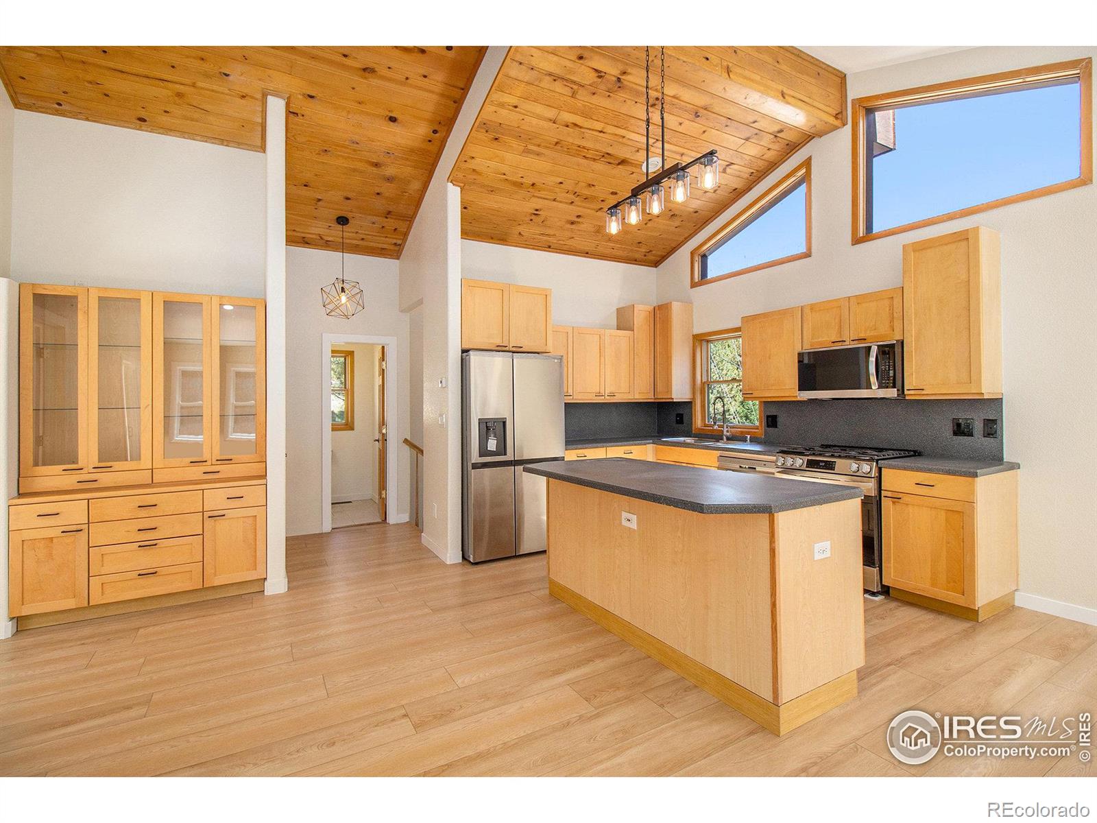 MLS Image #4 for 342  brook circle,boulder, Colorado