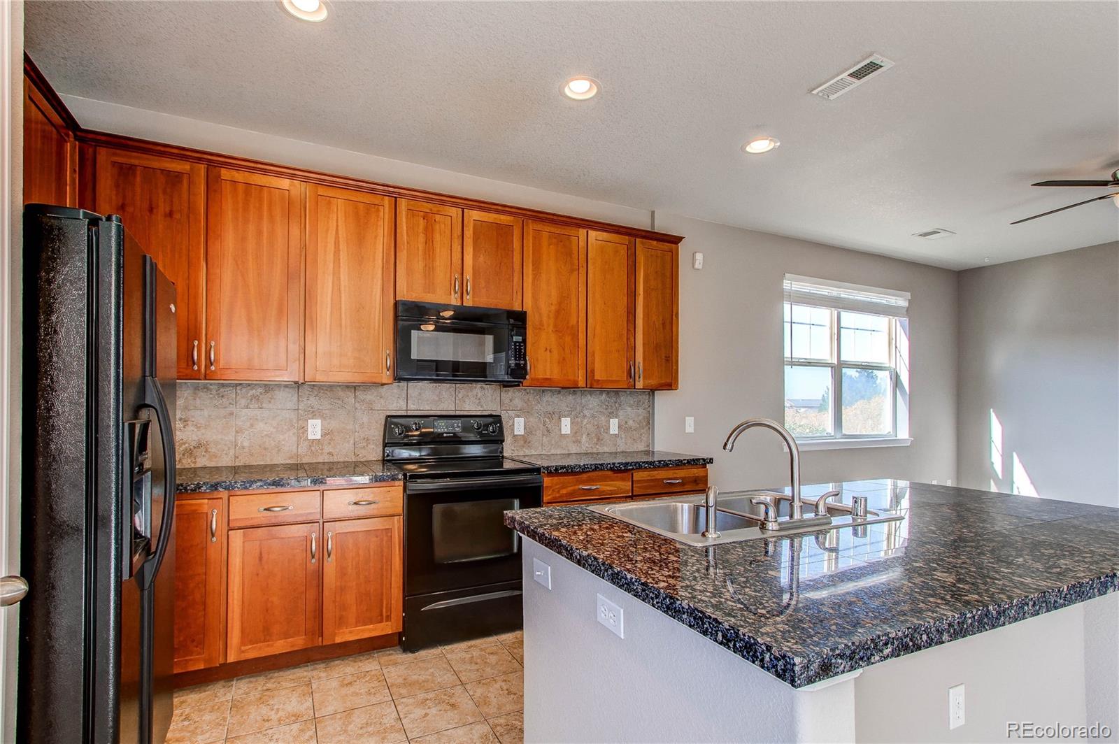 MLS Image #12 for 3672 s perth circle,aurora, Colorado