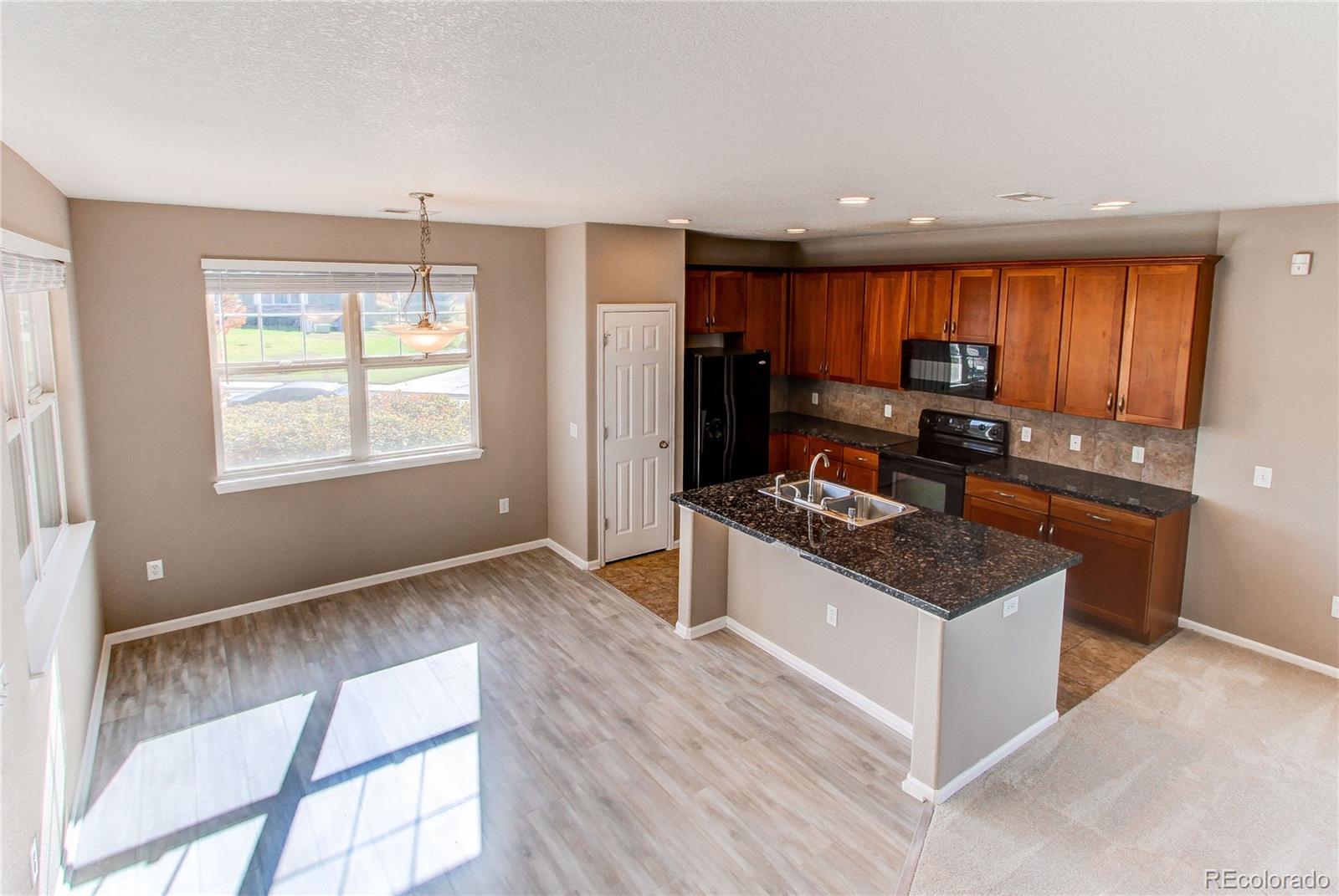 MLS Image #6 for 3672 s perth circle,aurora, Colorado