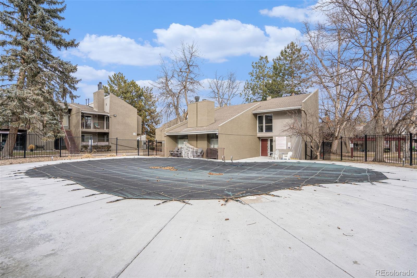 MLS Image #11 for 5300 e cherry creek south drive,denver, Colorado