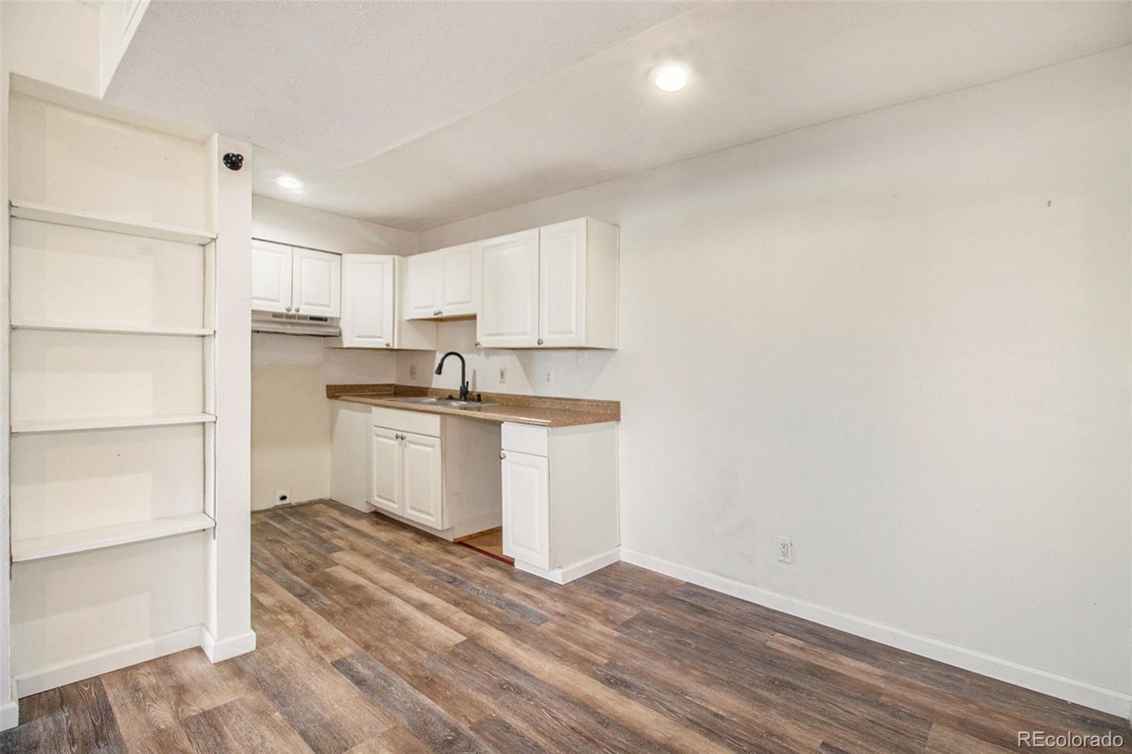 MLS Image #4 for 5300 e cherry creek south drive,denver, Colorado