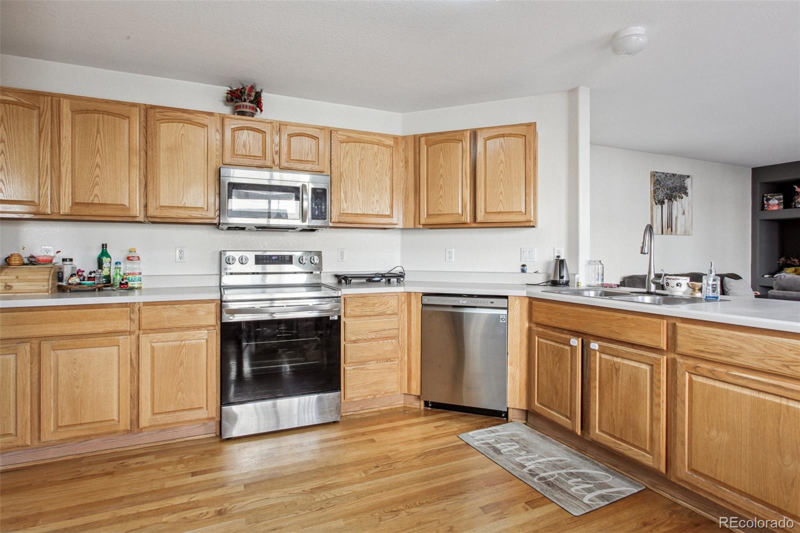 MLS Image #16 for 5571  hannibal court,denver, Colorado