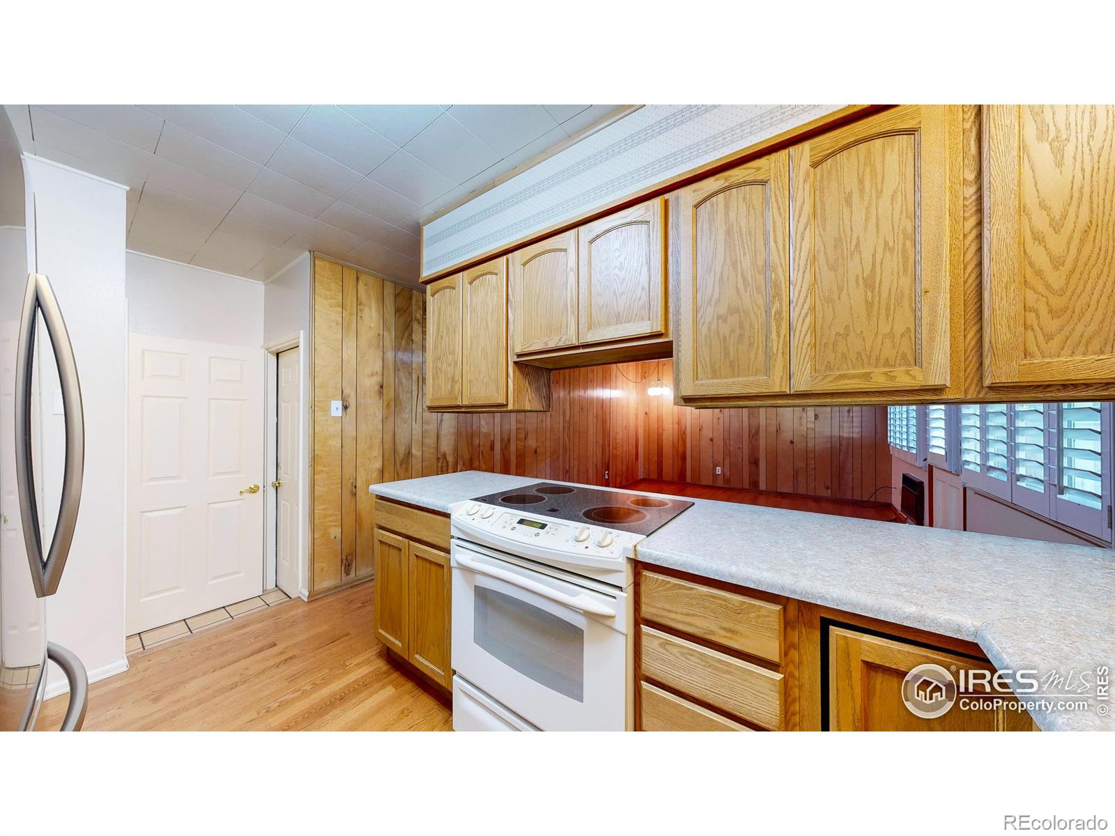 MLS Image #9 for 2421 s newberry court,denver, Colorado