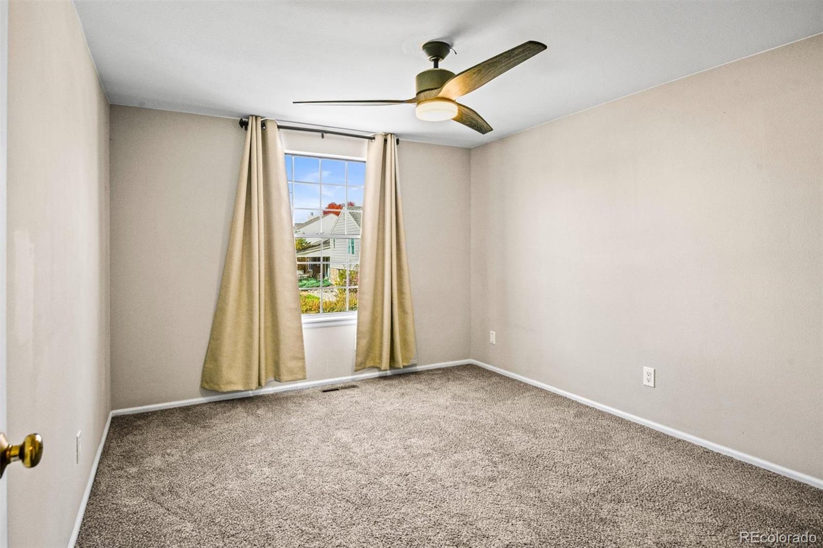 MLS Image #22 for 5210 s flower street,littleton, Colorado