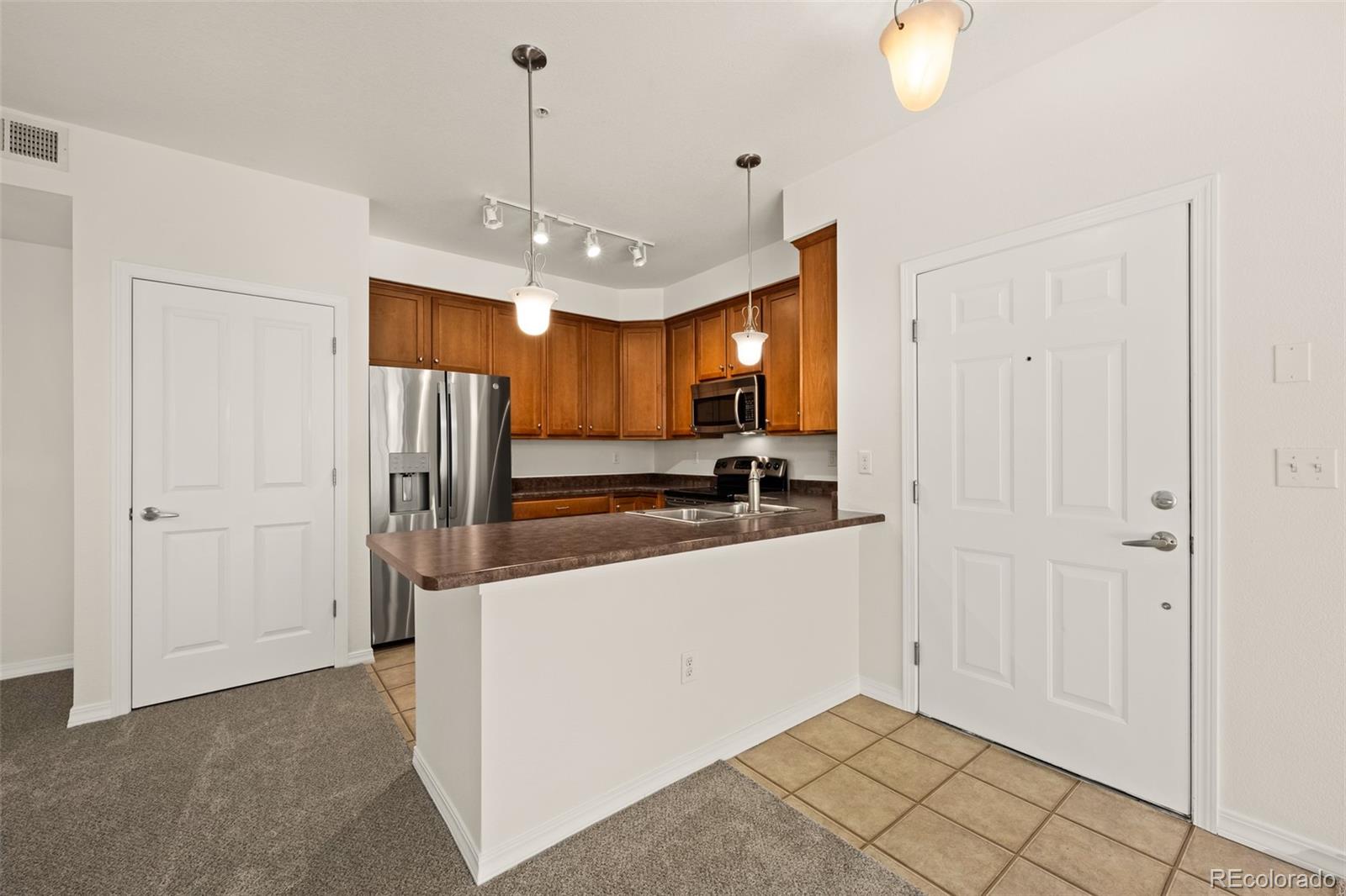 MLS Image #6 for 10061 w victoria place 102,littleton, Colorado