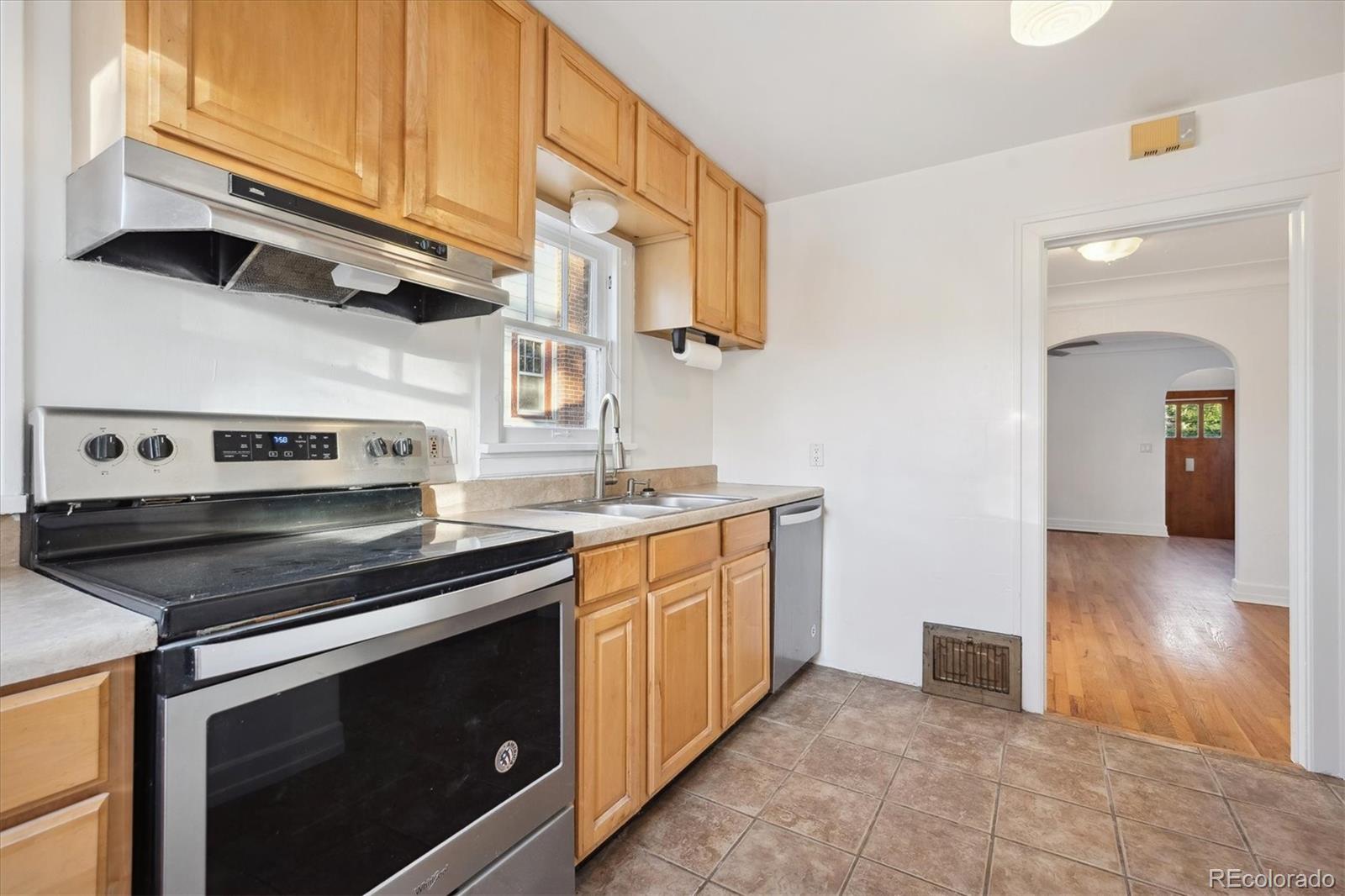 MLS Image #24 for 915  19th street,golden, Colorado