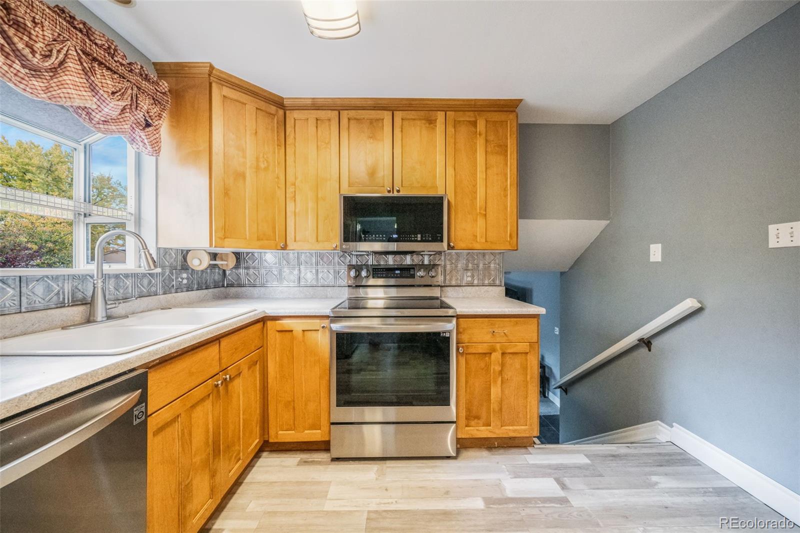 MLS Image #11 for 7313 s teller court,littleton, Colorado