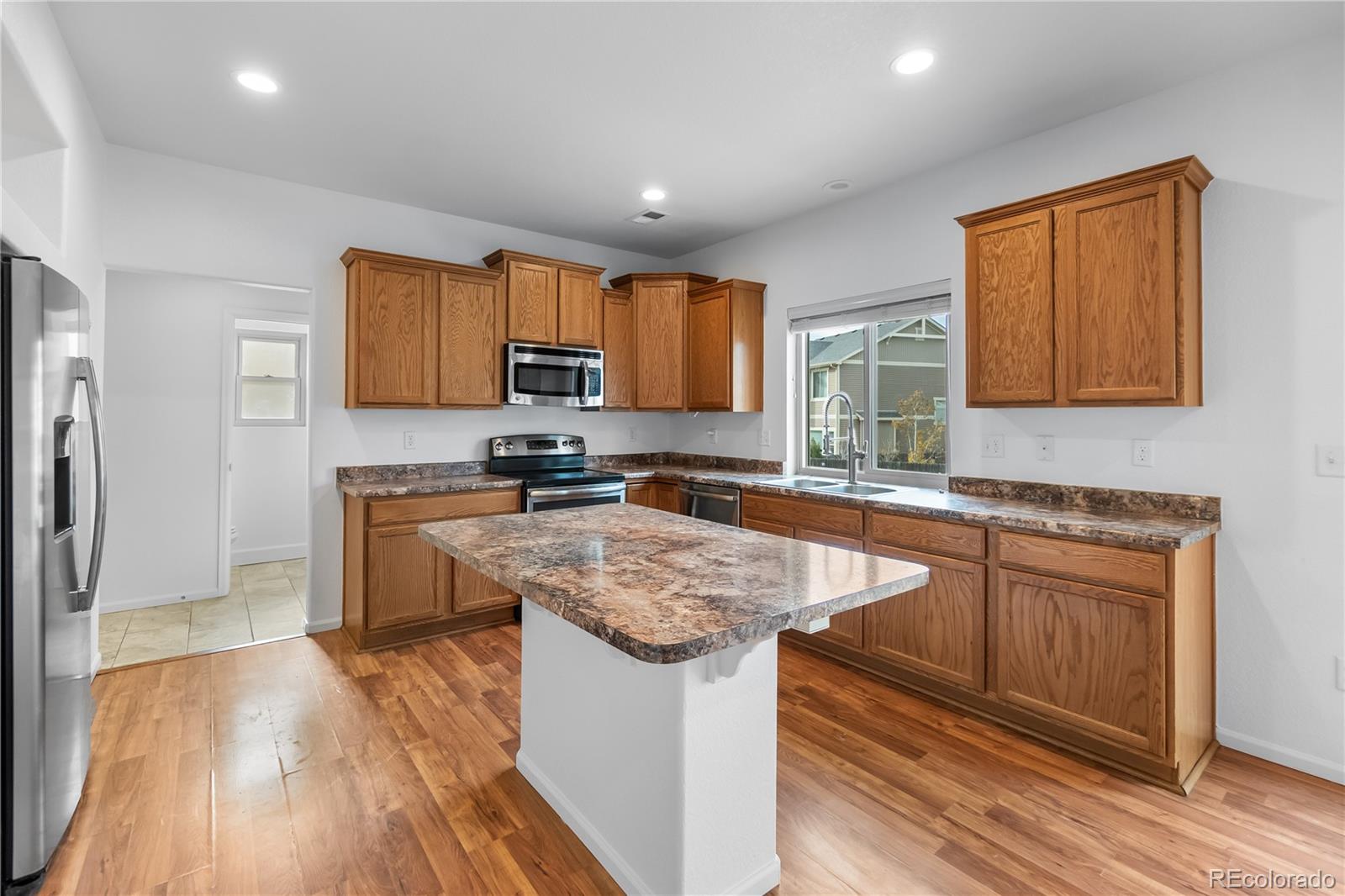 MLS Image #7 for 10569  worchester drive,commerce city, Colorado