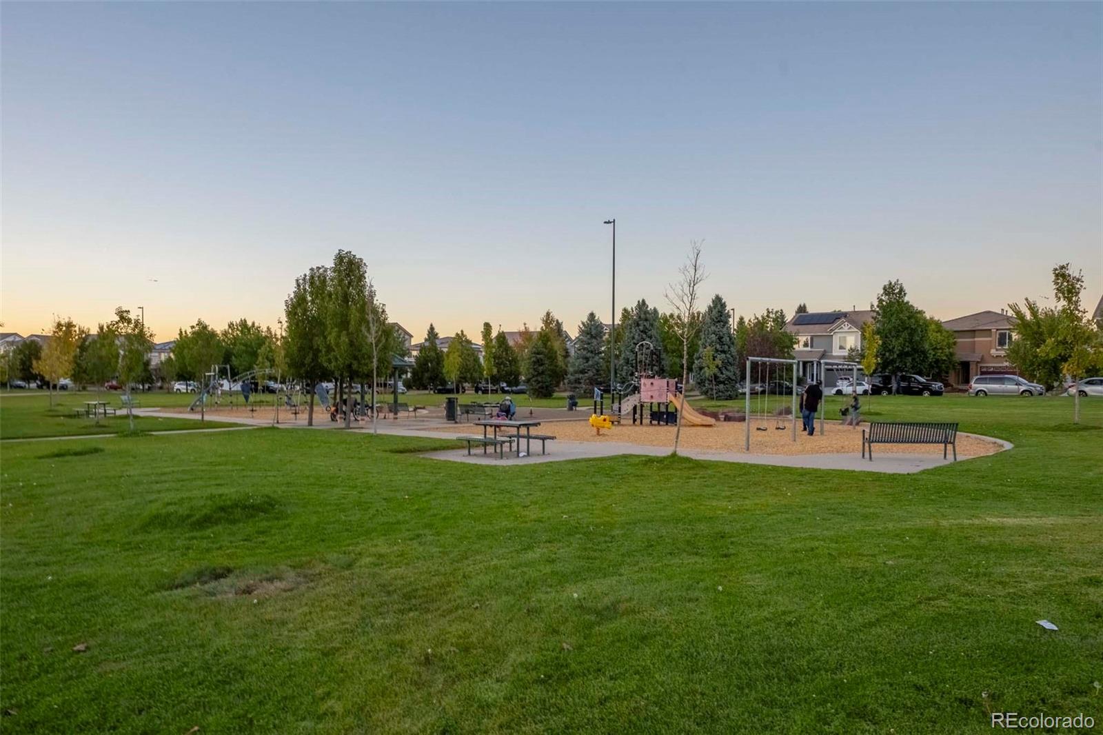 MLS Image #31 for 21433 e 50th place,denver, Colorado