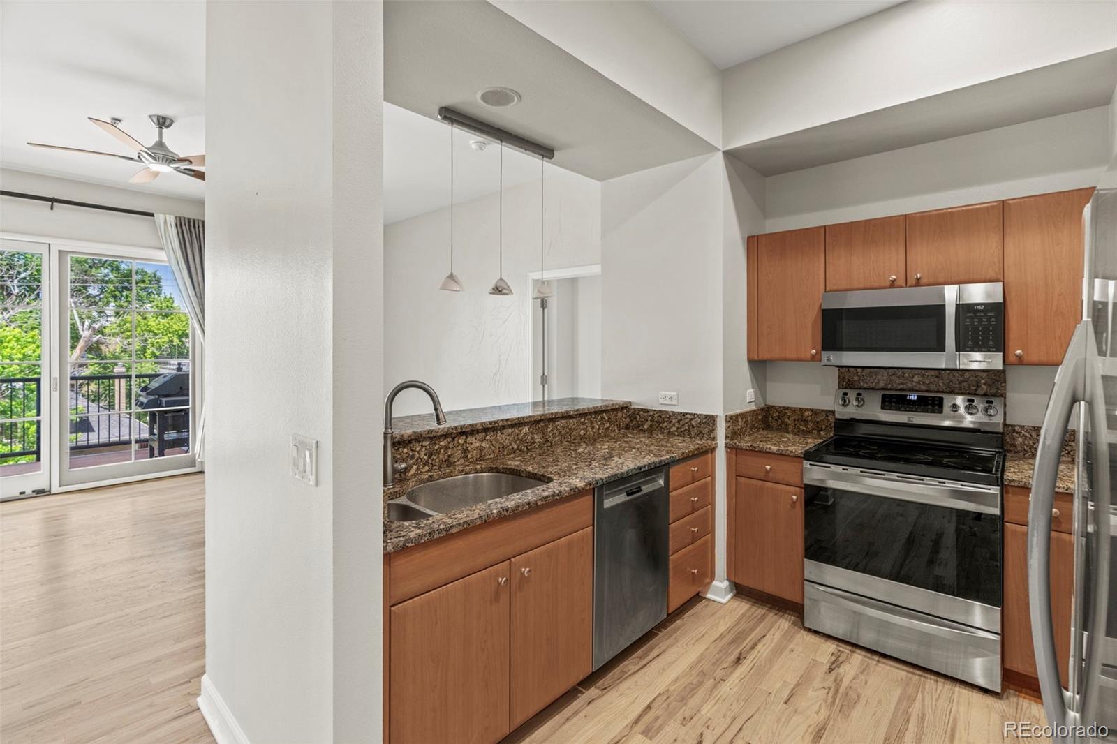 MLS Image #16 for 25 n downing street 2-304,denver, Colorado