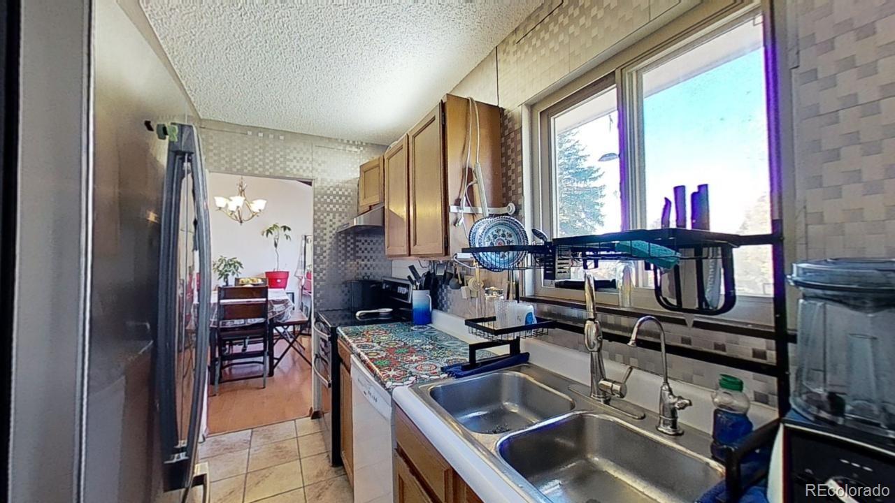 MLS Image #7 for 5916  wolf creek place,colorado springs, Colorado