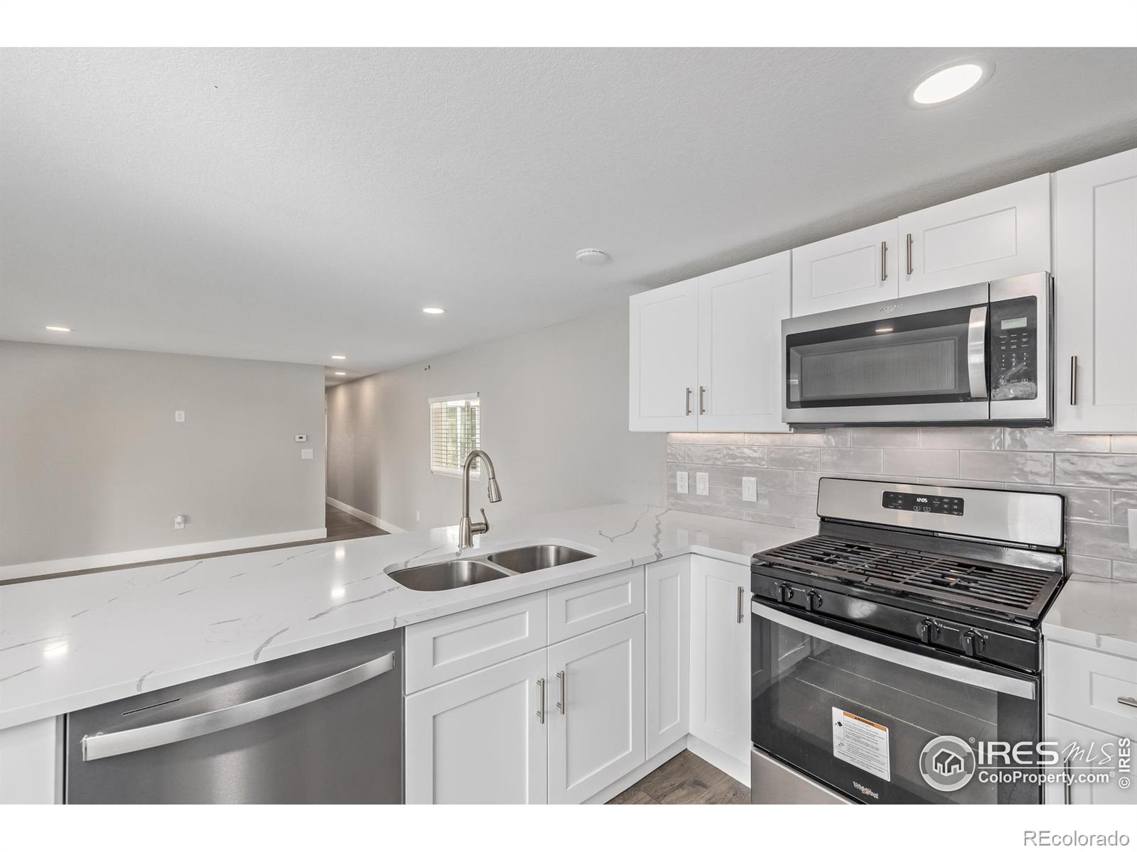 MLS Image #13 for 1111  glen dale circle,dacono, Colorado