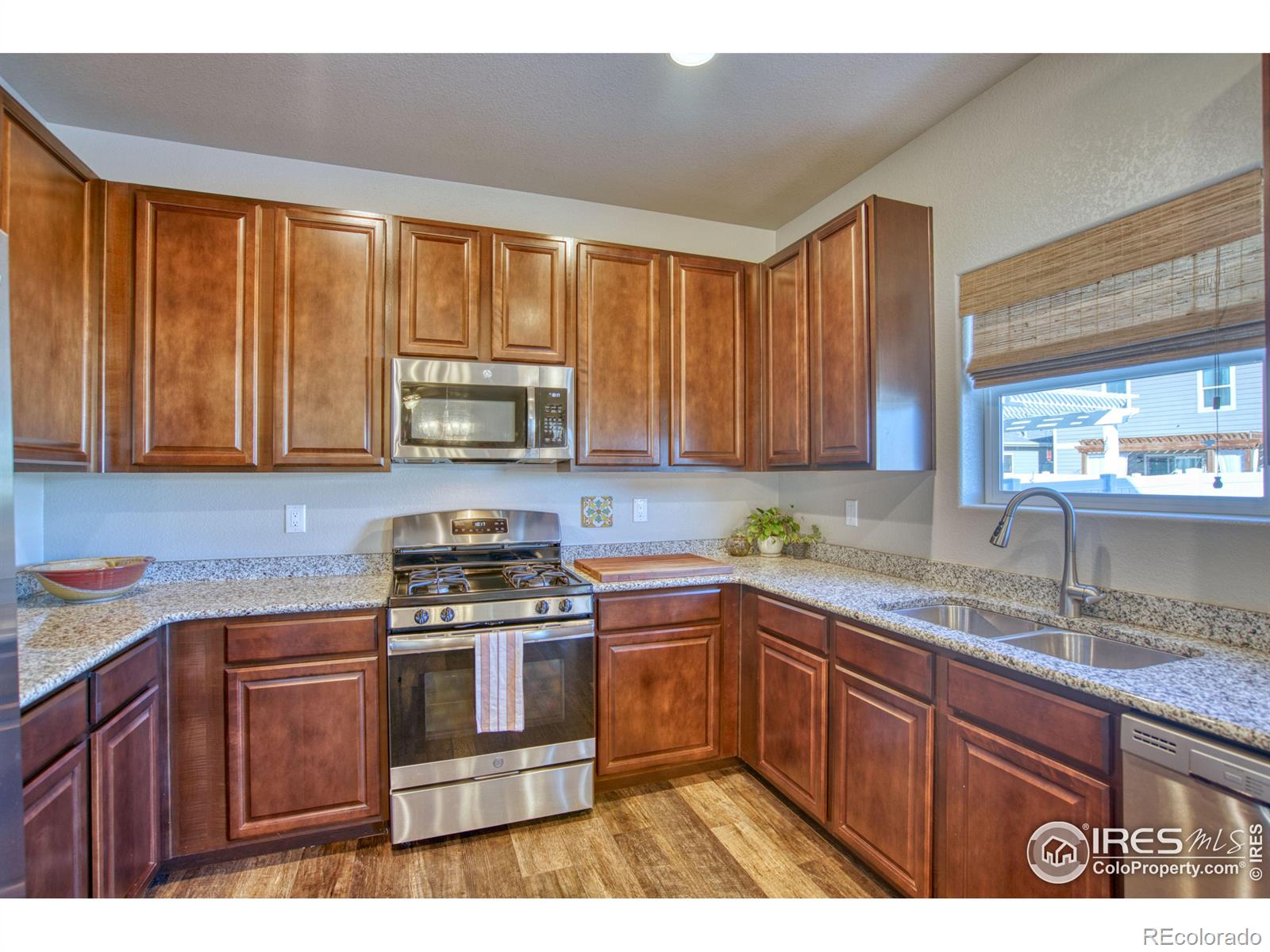 MLS Image #10 for 1454  sabin court,berthoud, Colorado