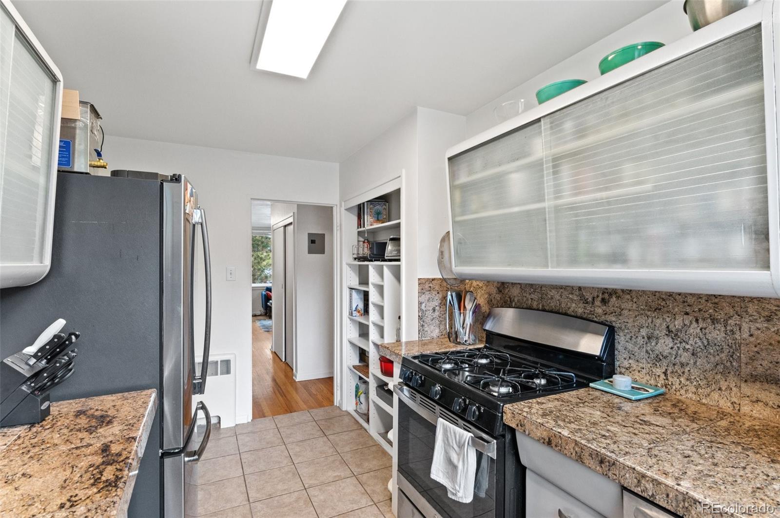 MLS Image #10 for 4430 w 35th avenue,denver, Colorado