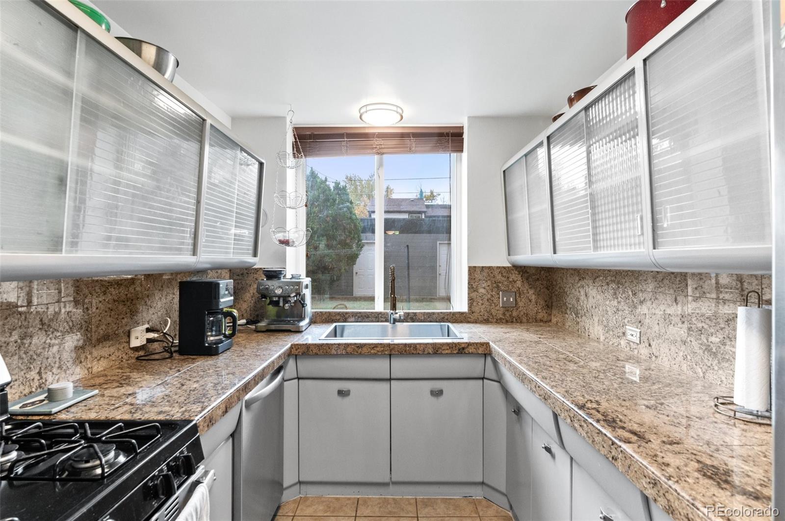 MLS Image #12 for 4430 w 35th avenue,denver, Colorado